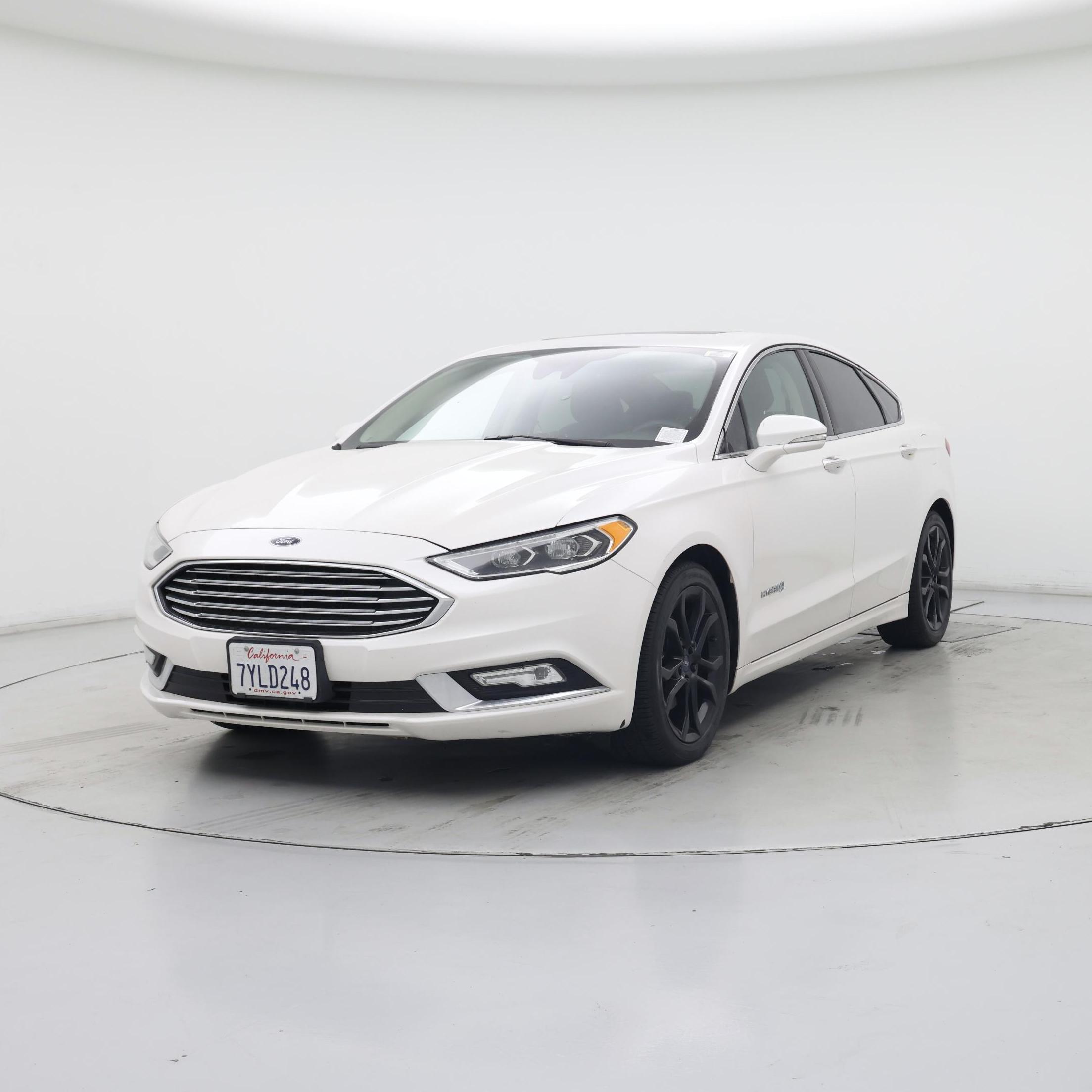 Thumbnail: 2017 Ford Fusion - 4