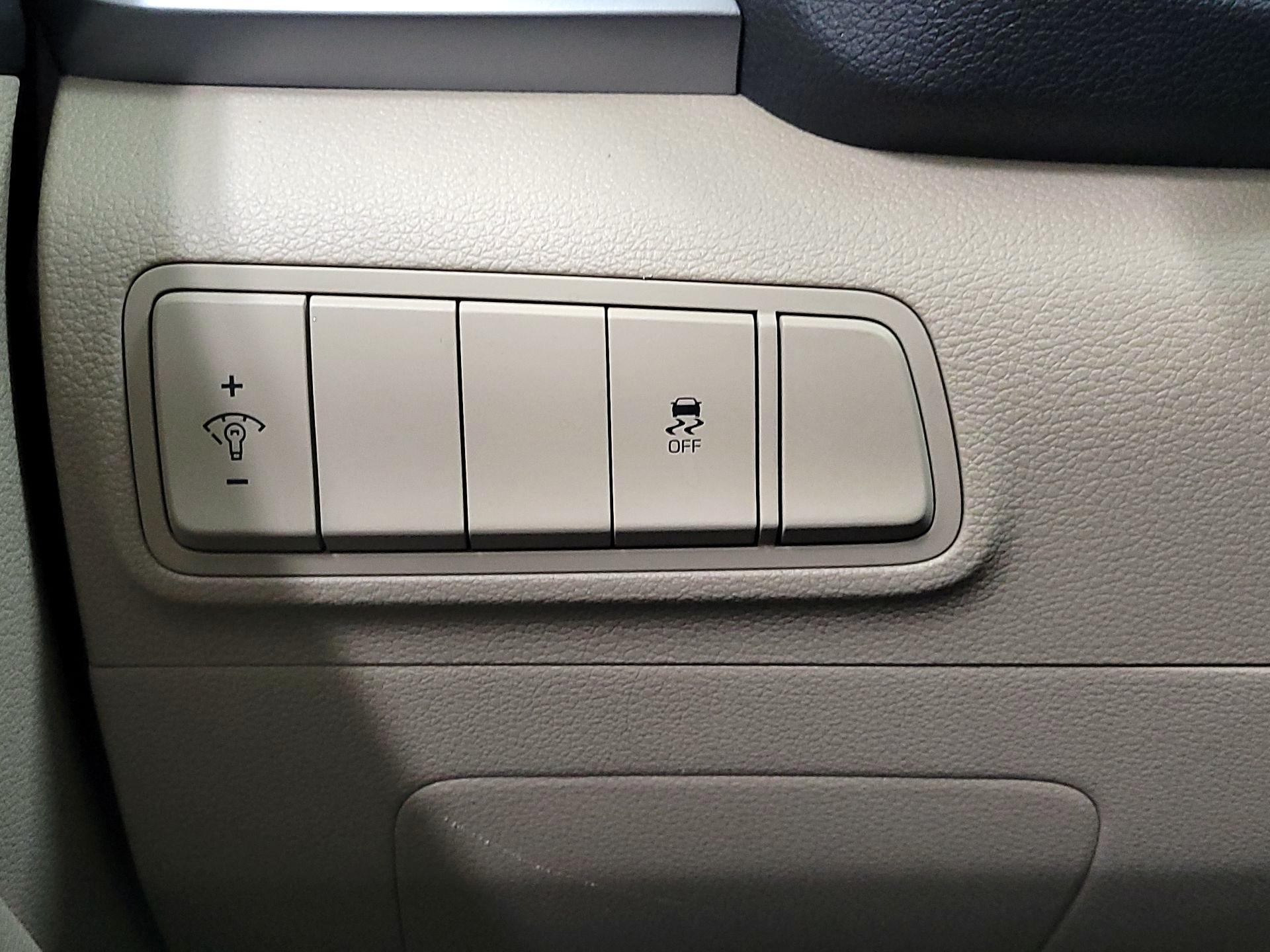 Thumbnail: 2017 Hyundai Tucson - 13