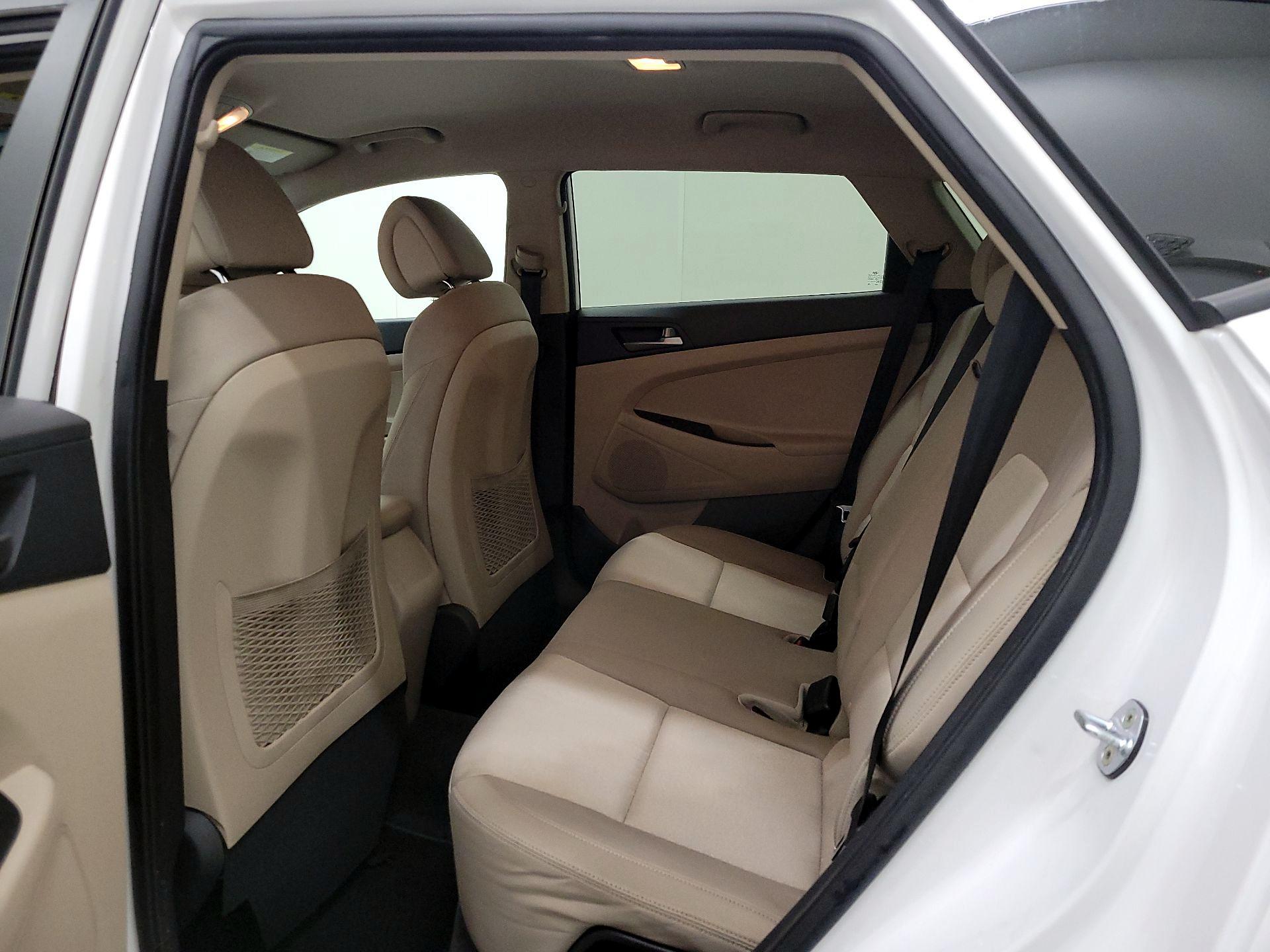 Thumbnail: 2017 Hyundai Tucson - 19