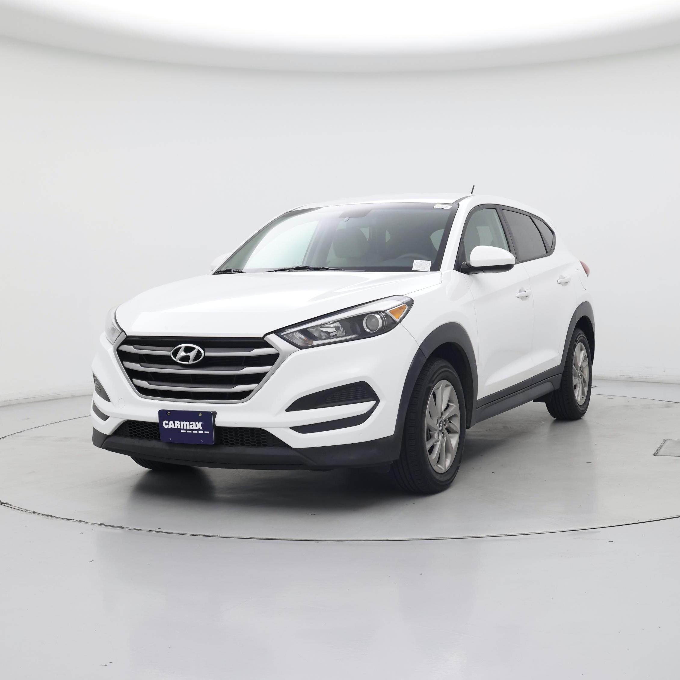 Thumbnail: 2017 Hyundai Tucson - 4