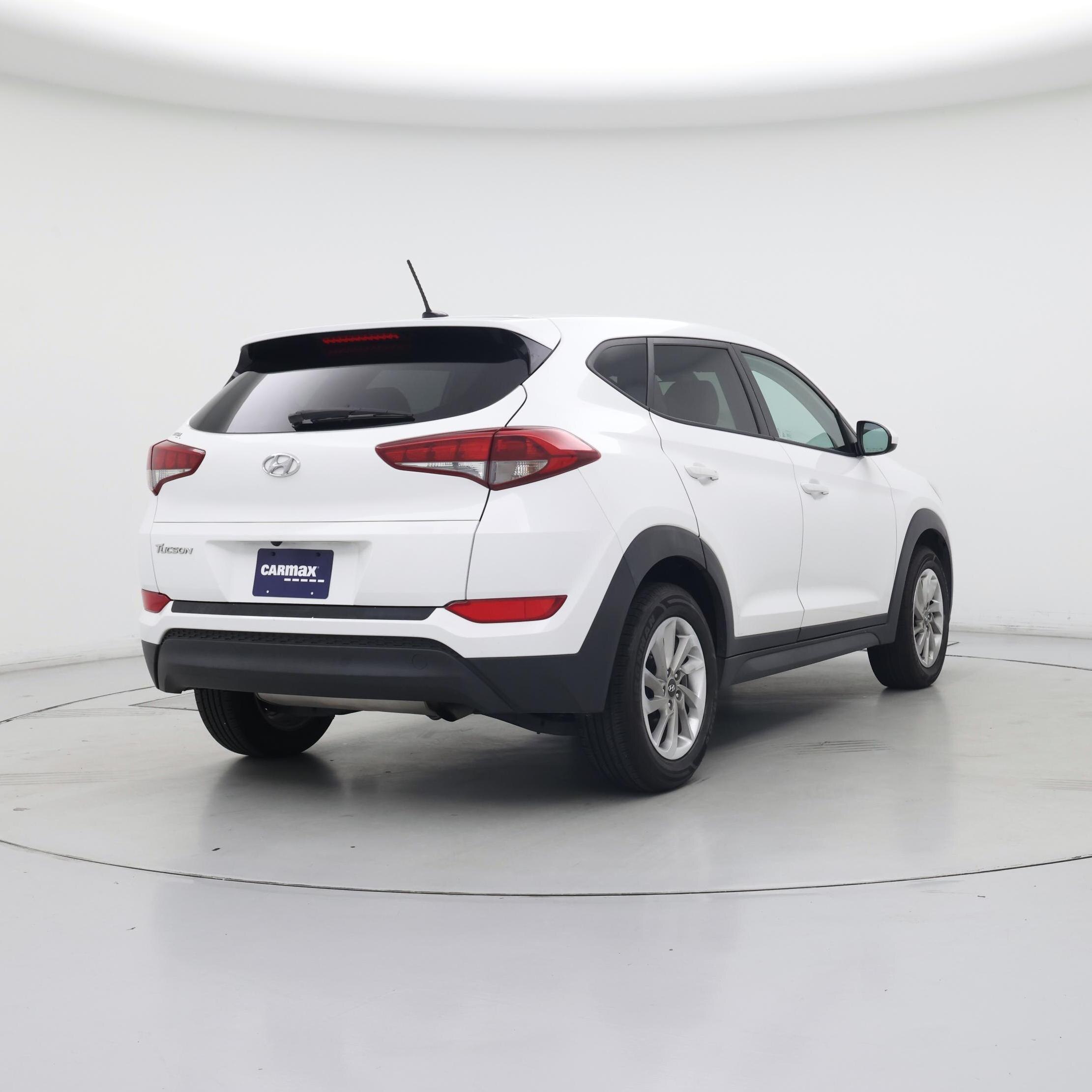 Thumbnail: 2017 Hyundai Tucson - 8