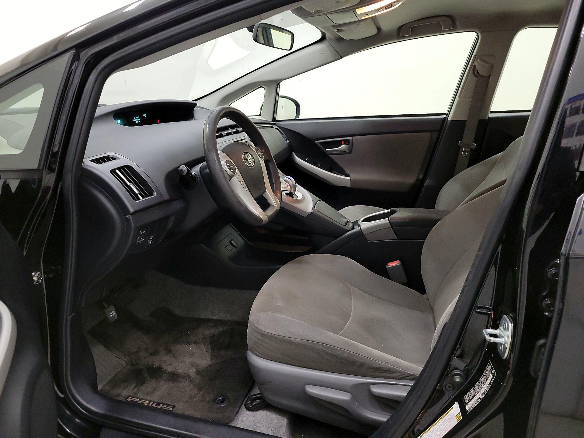 Thumbnail: 2014 Toyota Prius - 11