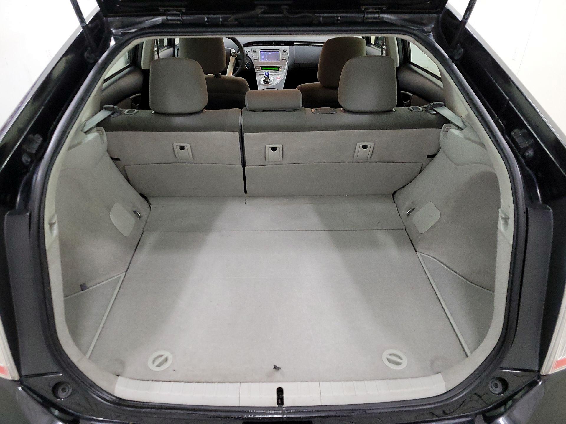 Thumbnail: 2014 Toyota Prius - 18