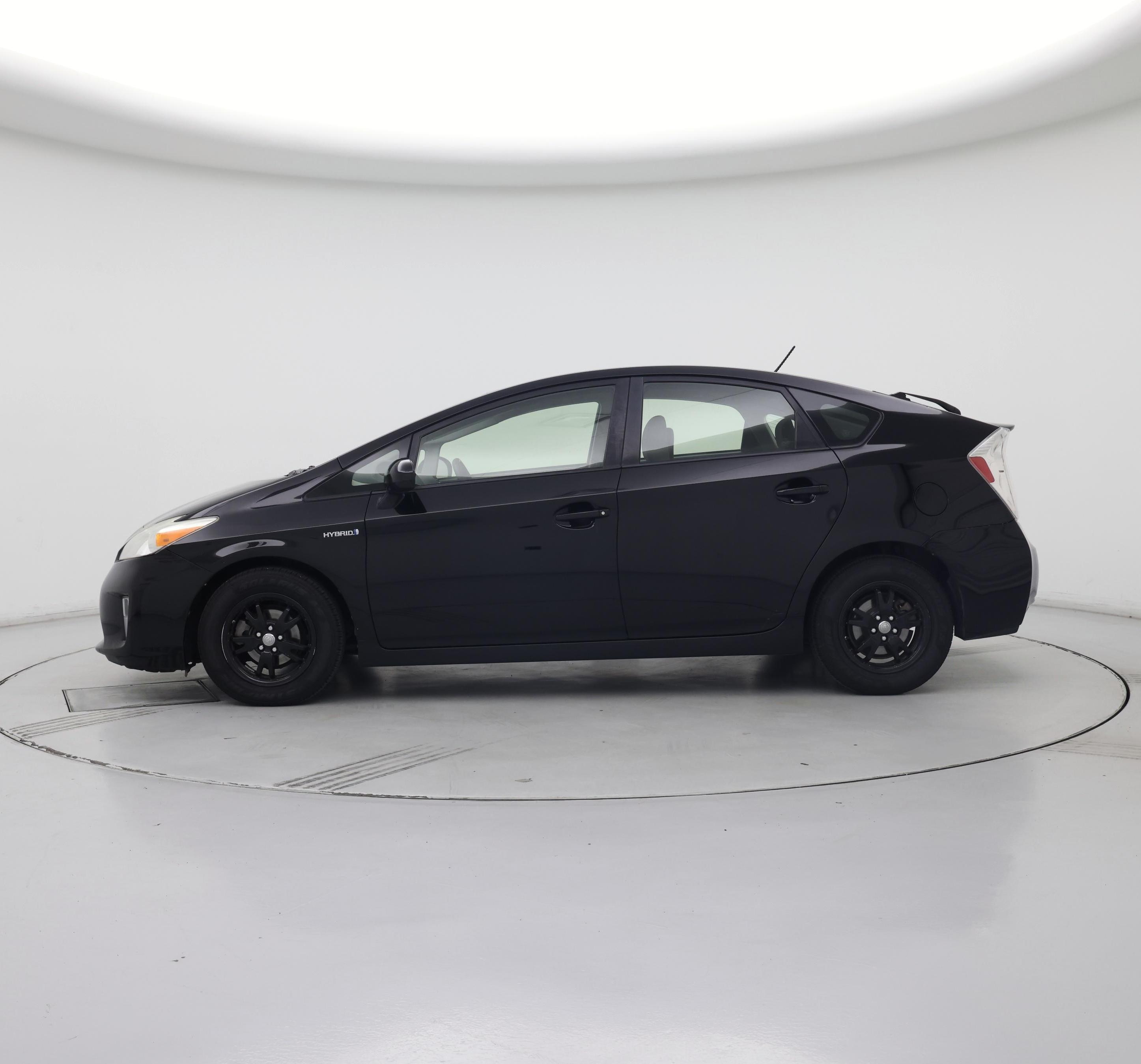 Thumbnail: 2014 Toyota Prius - 3