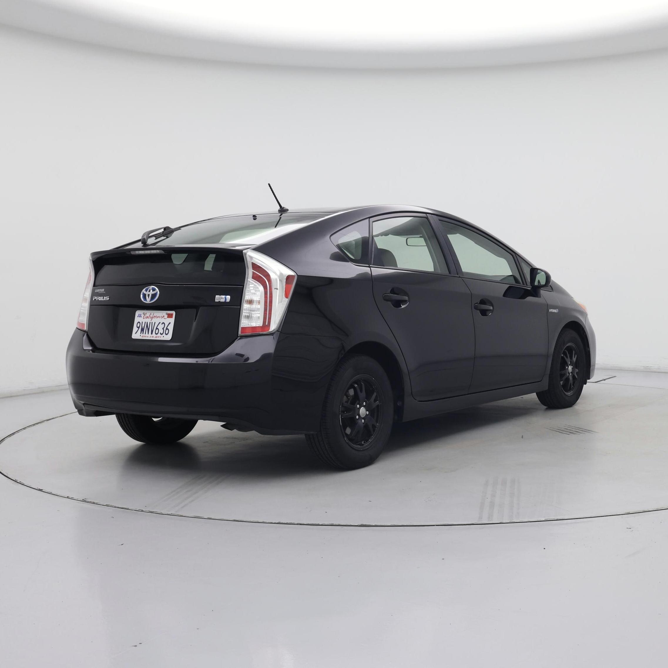 Thumbnail: 2014 Toyota Prius - 8
