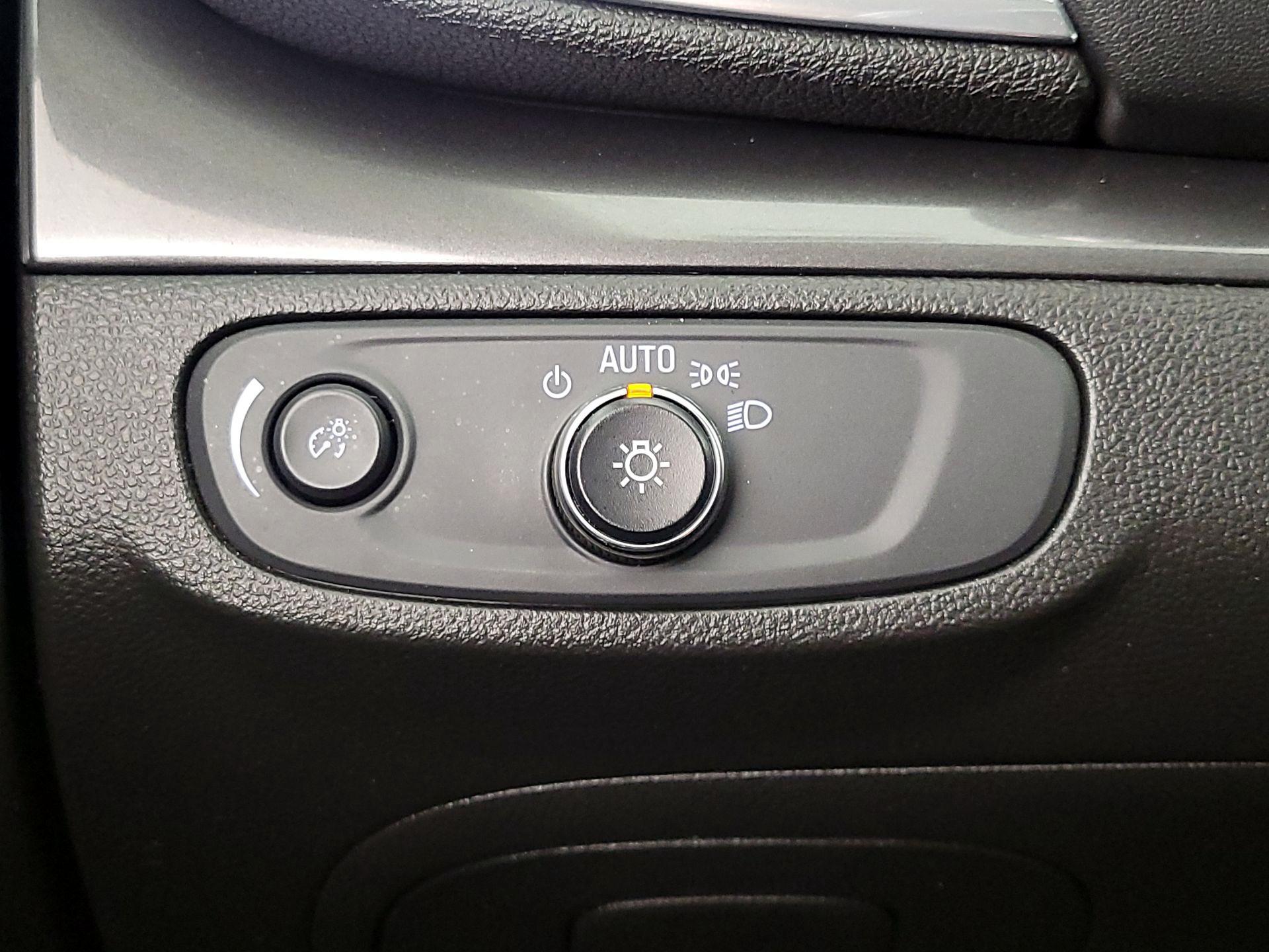 Thumbnail: 2018 Buick Encore - 13