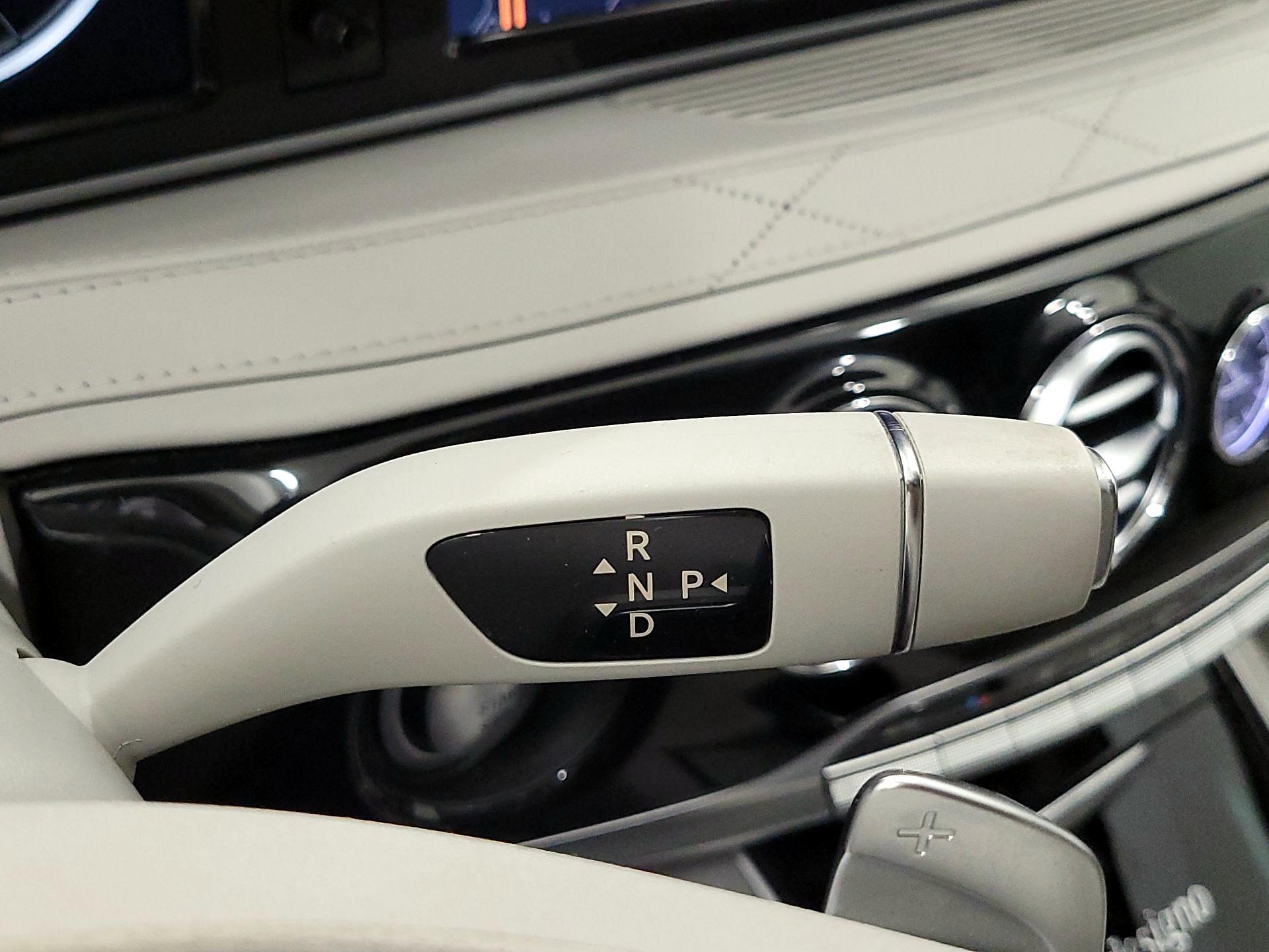 Thumbnail: 2015 Mercedes-Benz S-Class - 18