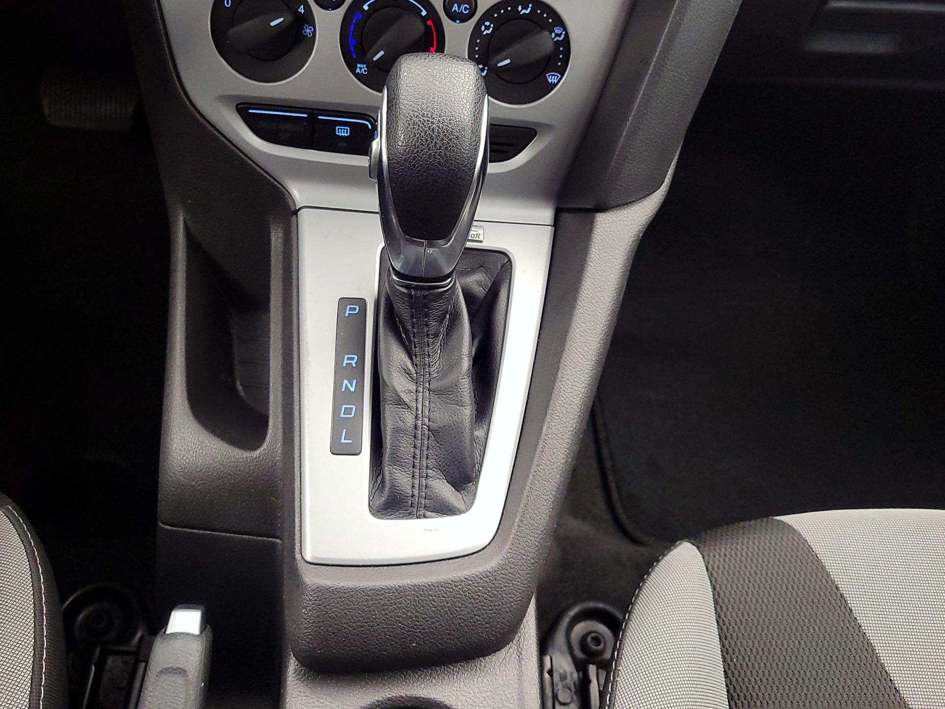 Thumbnail: 2014 Ford Focus - 16