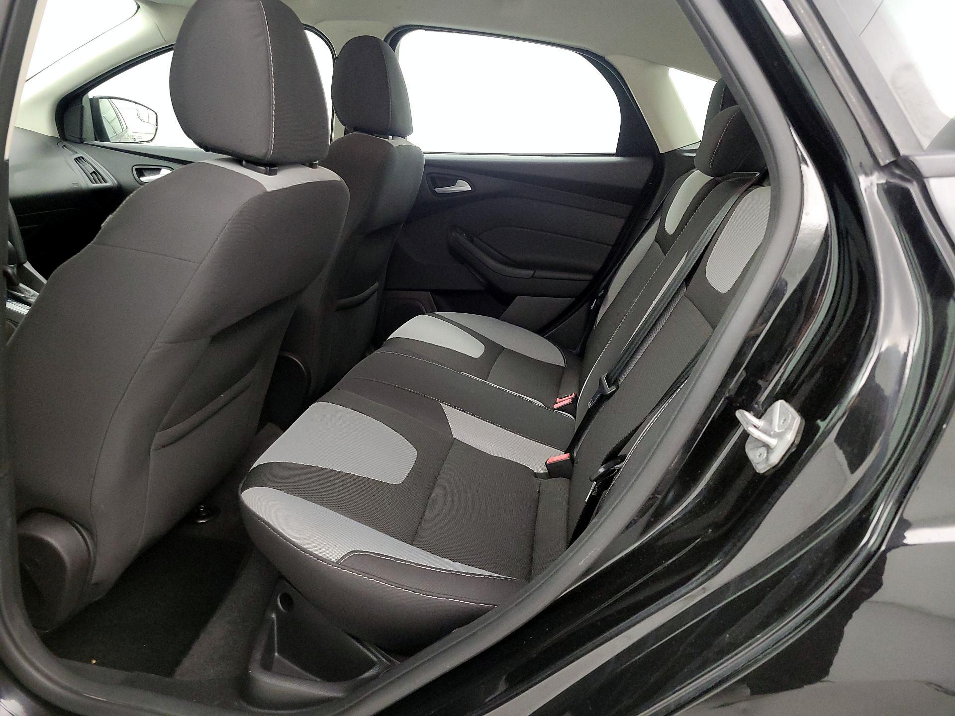 Thumbnail: 2014 Ford Focus - 18