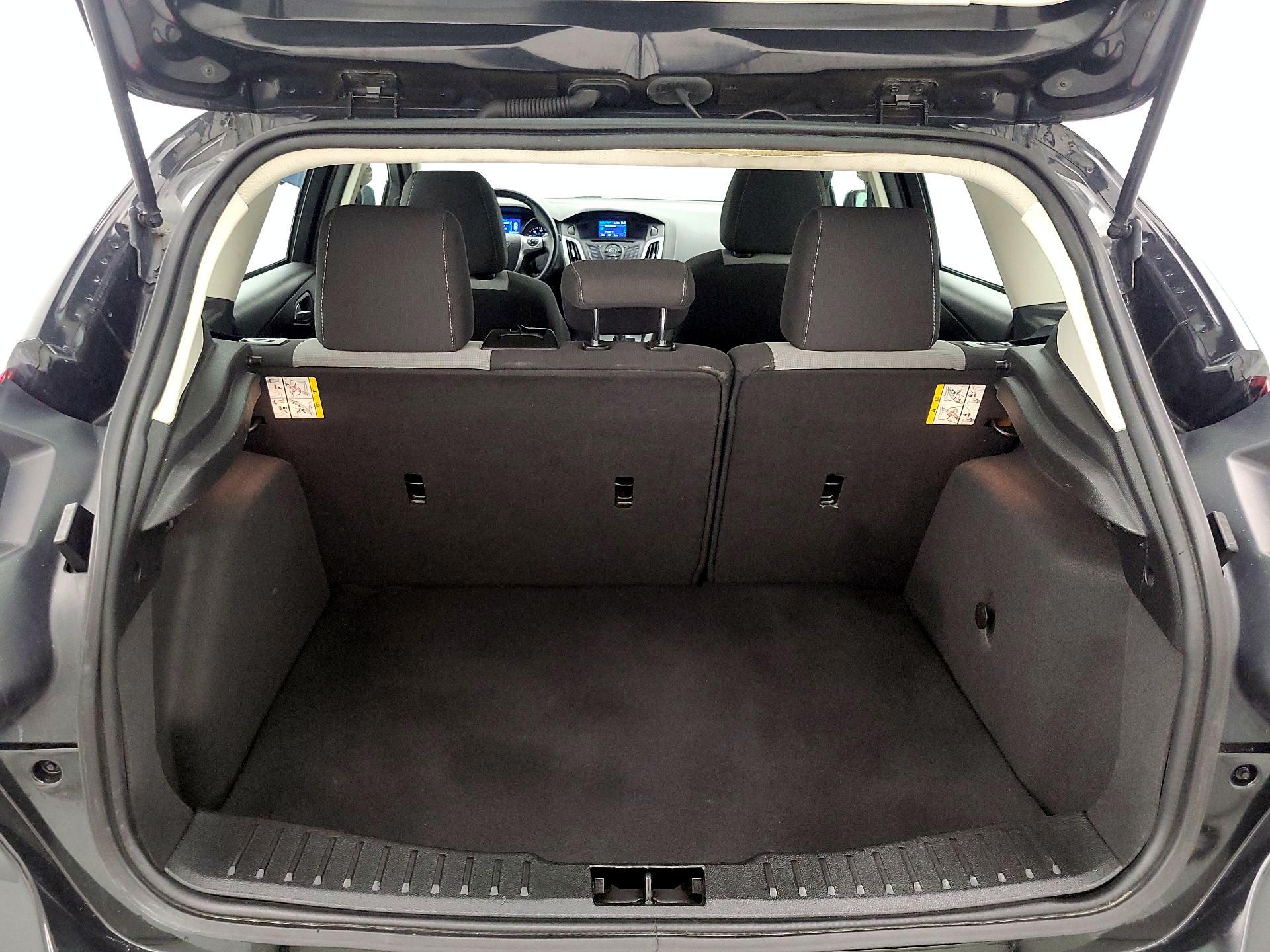 Thumbnail: 2014 Ford Focus - 19