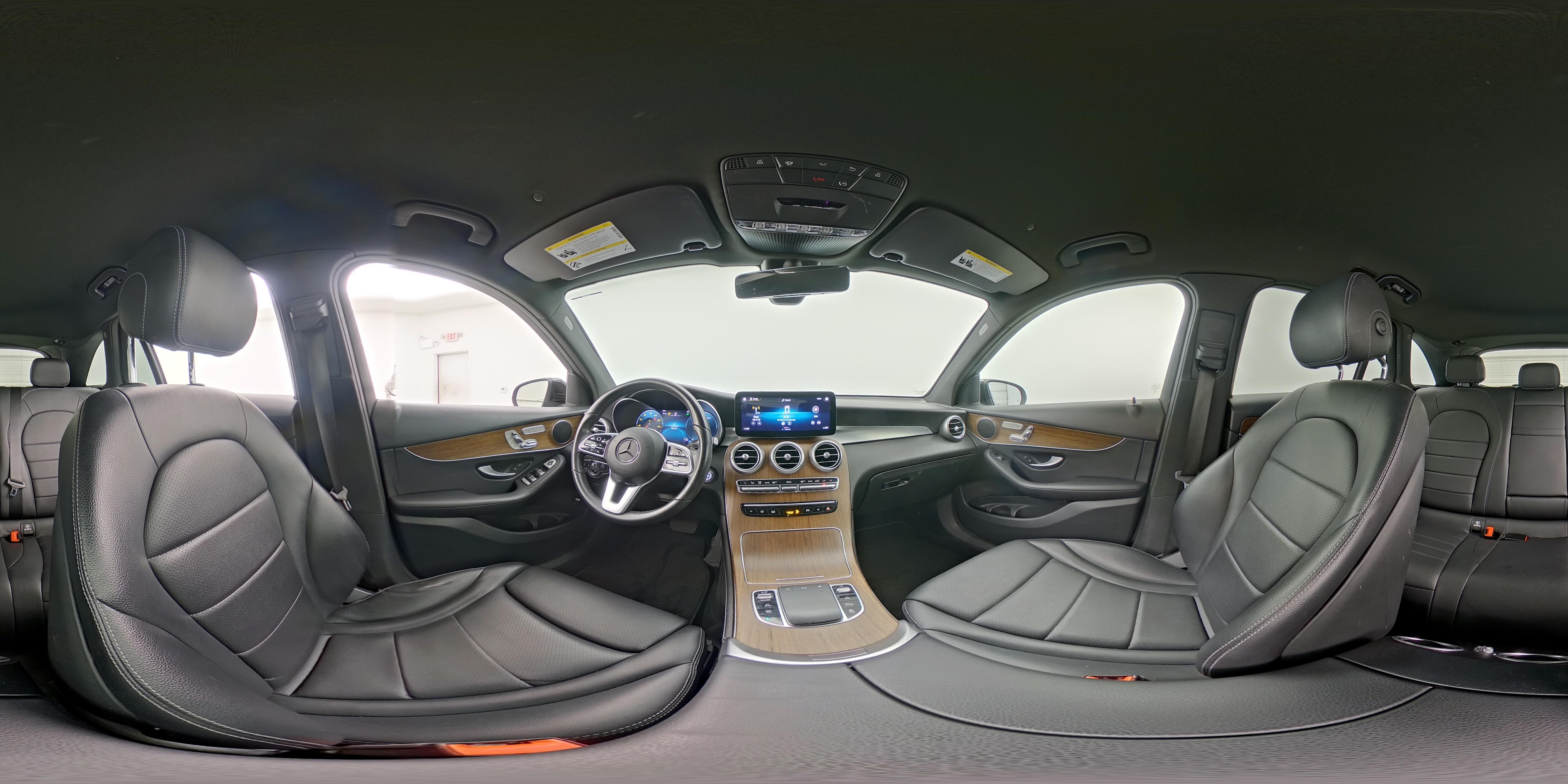 2021 Mercedes-Benz GLC GLC300 - Photo 24