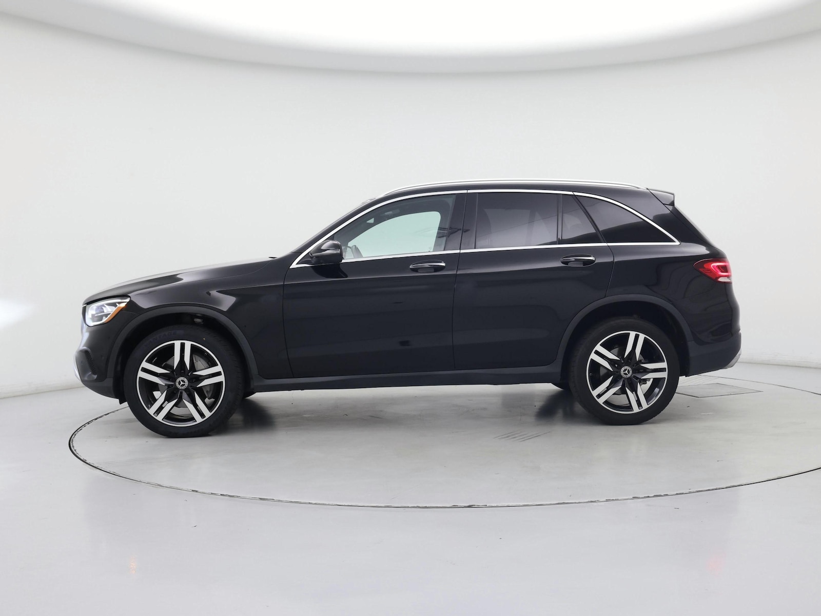 2021 Mercedes-Benz GLC GLC300 - Photo 4