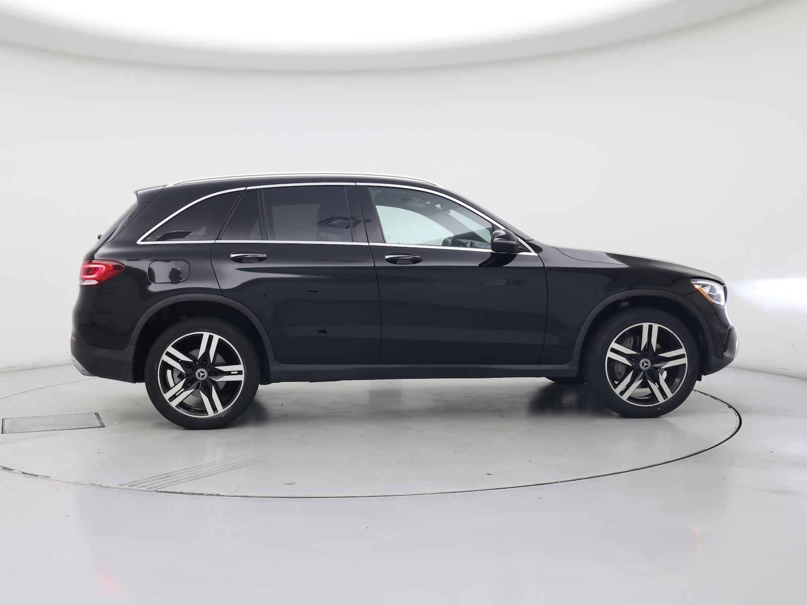 2021 Mercedes-Benz GLC GLC300 - Photo 8