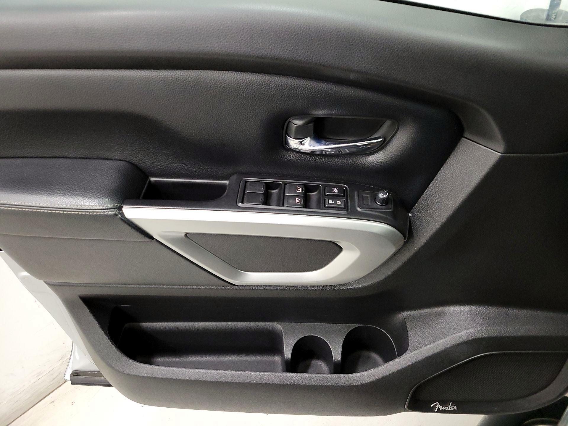 Thumbnail: 2019 Nissan Titan - 12