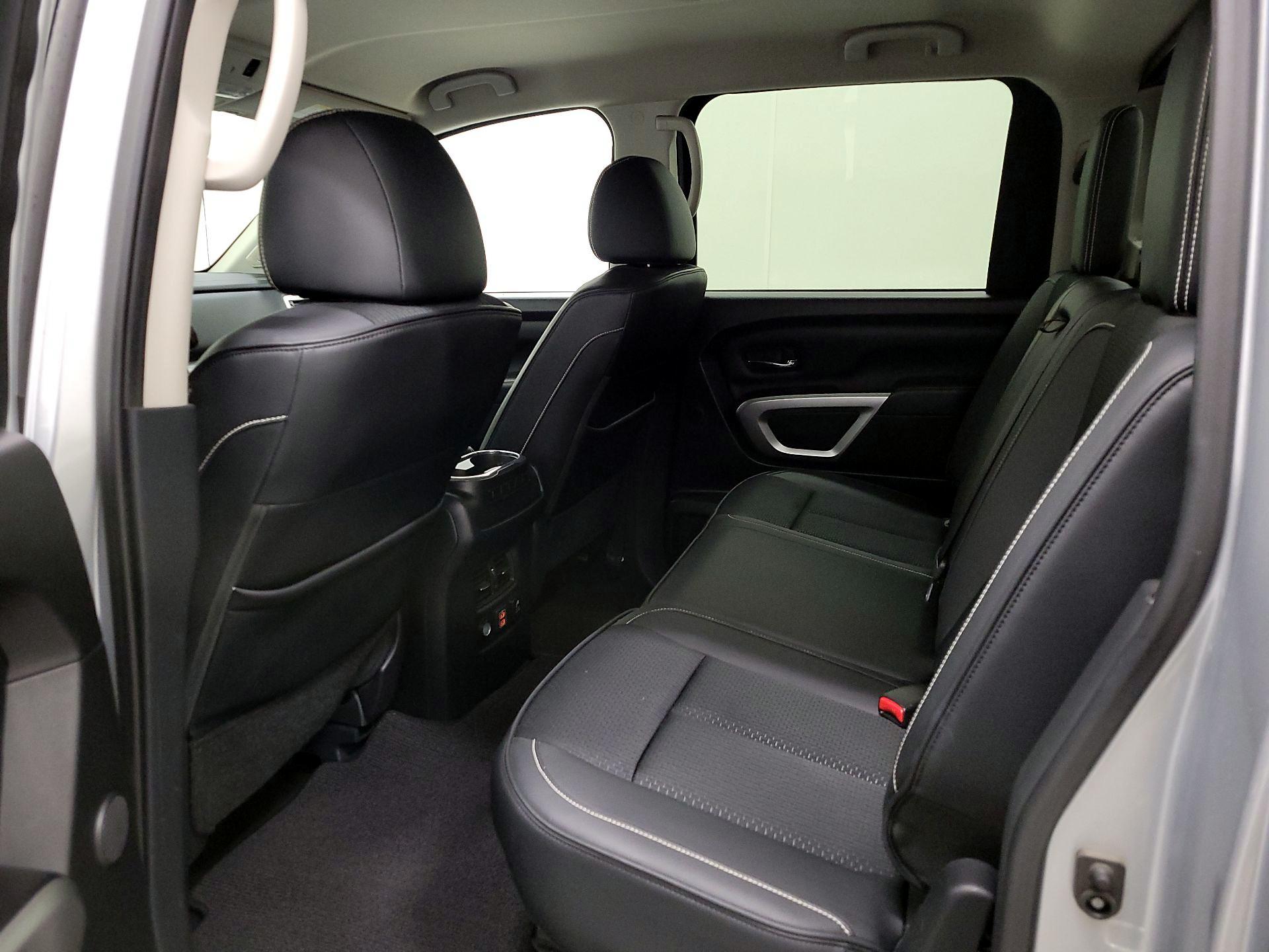 Thumbnail: 2019 Nissan Titan - 19