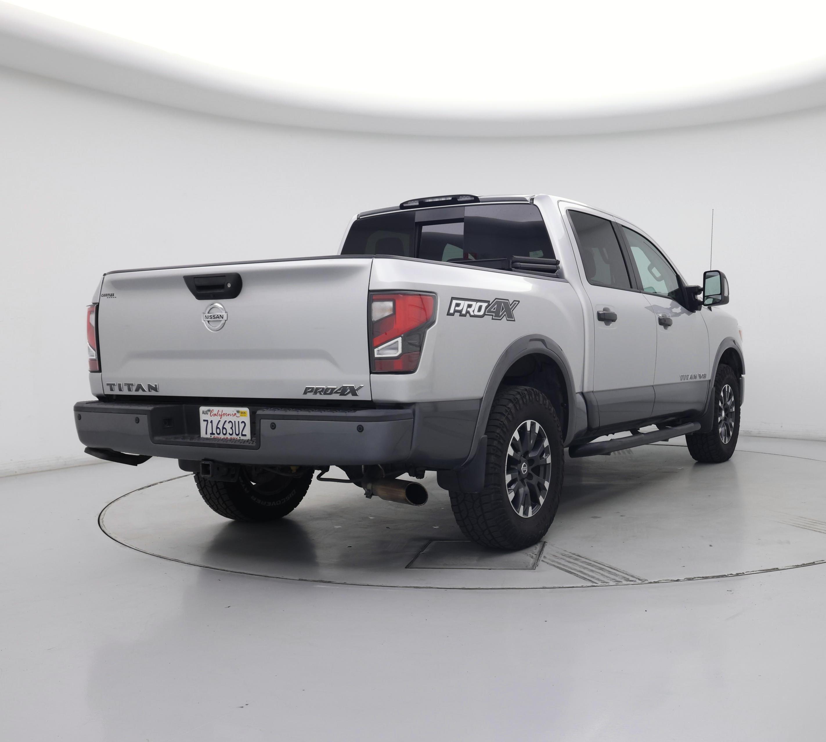 Thumbnail: 2019 Nissan Titan - 8
