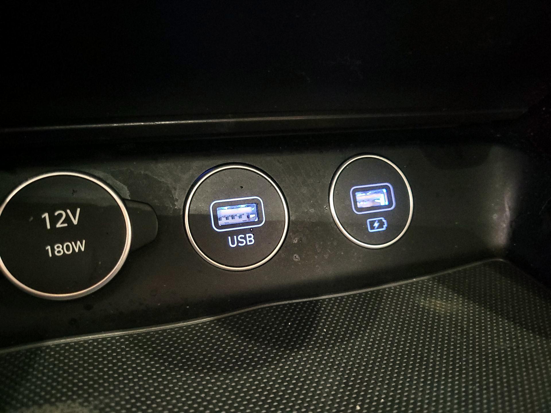 Thumbnail: 2023 Genesis G70 - 19