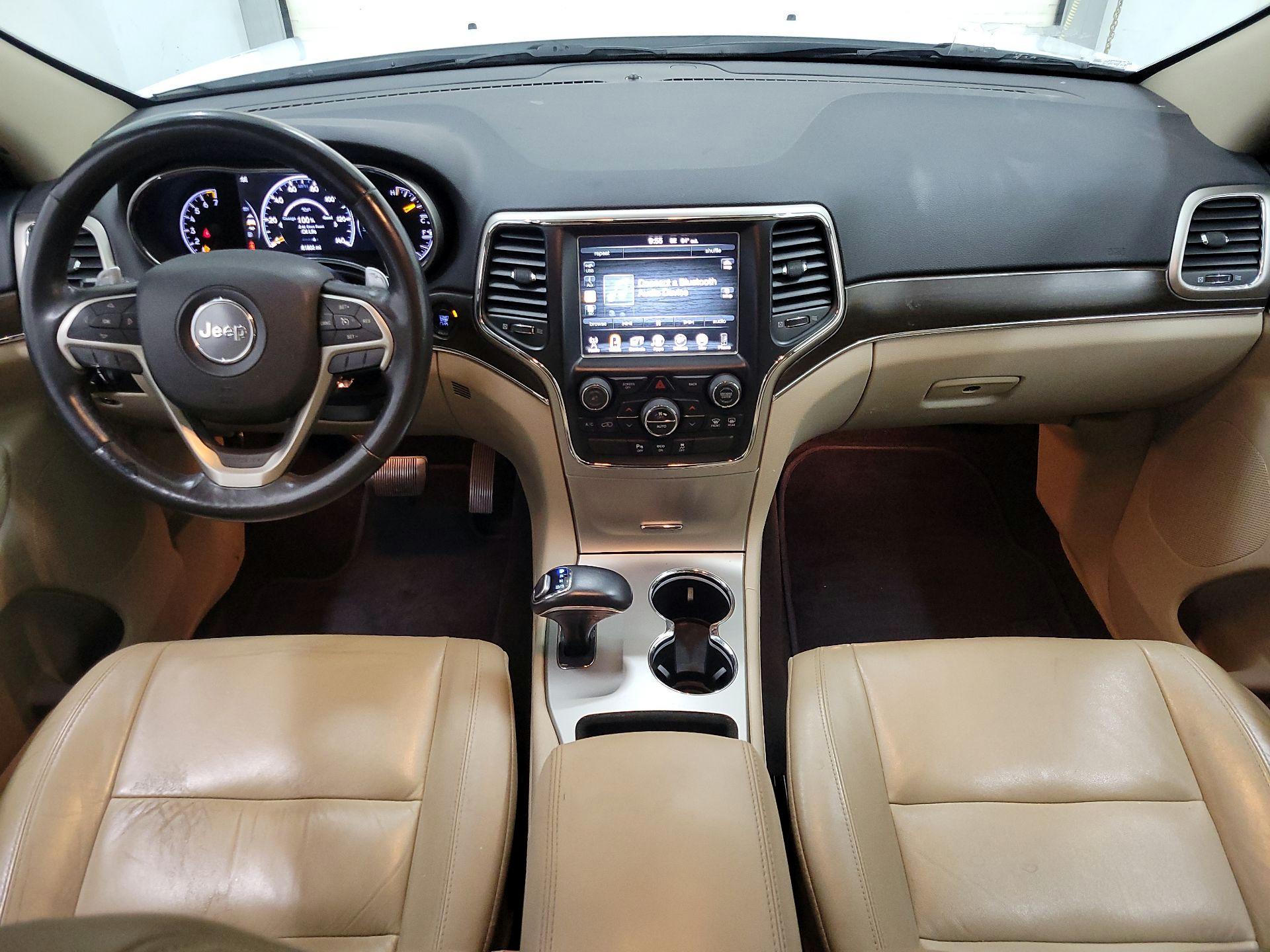 Thumbnail: 2015 Jeep Grand Cherokee - 9