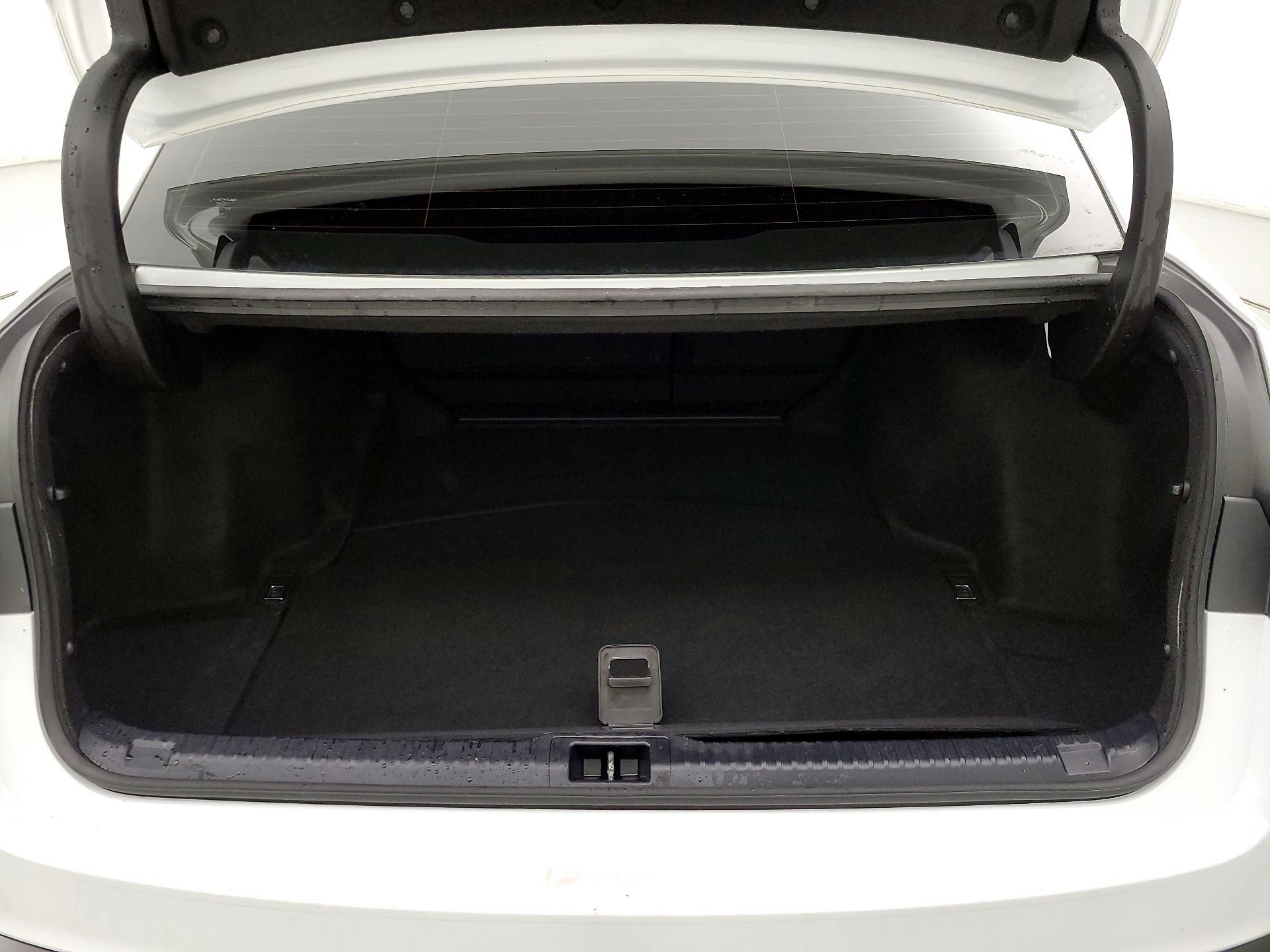 Thumbnail: 2024 Lexus IS - 19