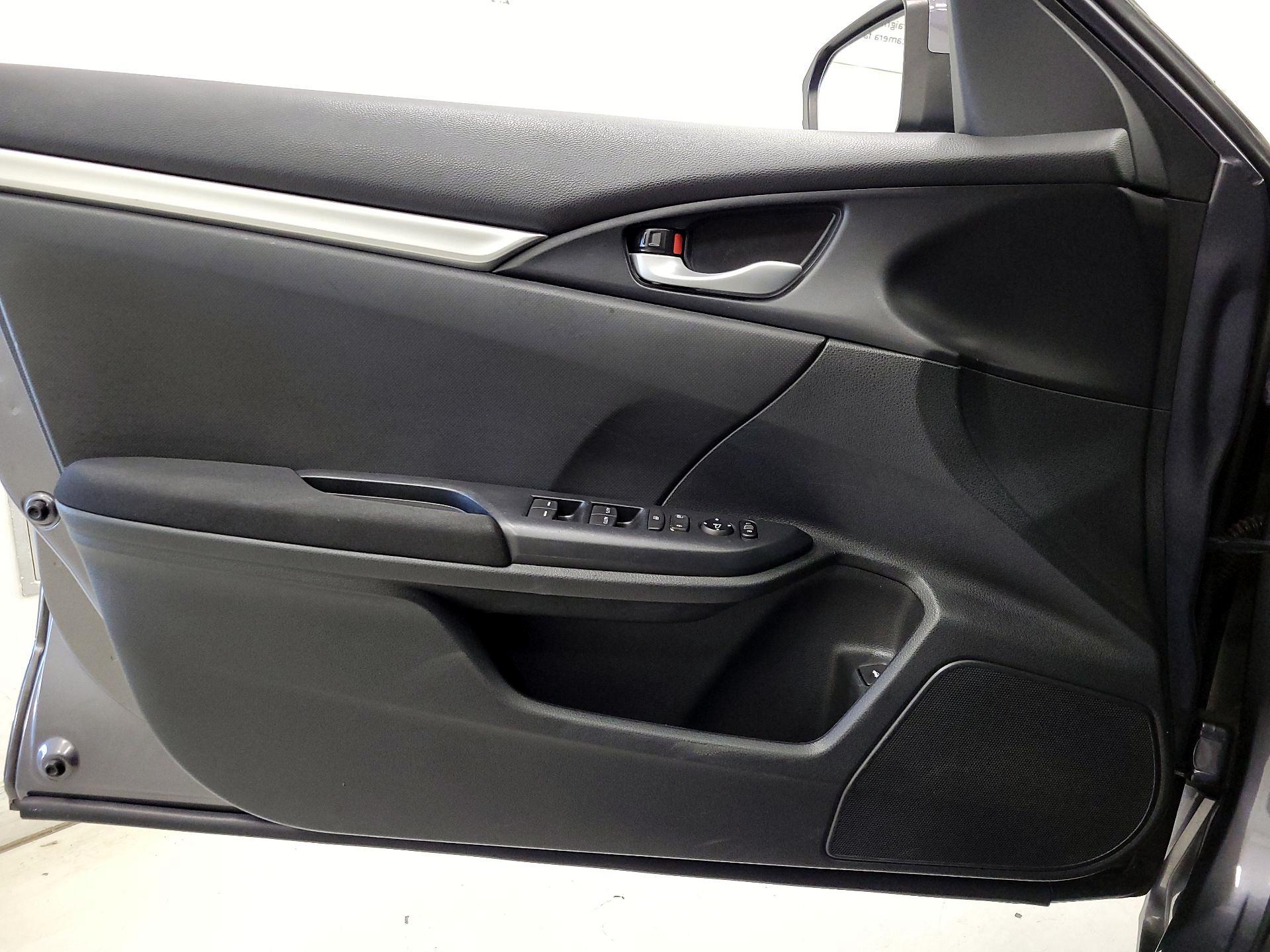 Thumbnail: 2019 Honda Civic - 12