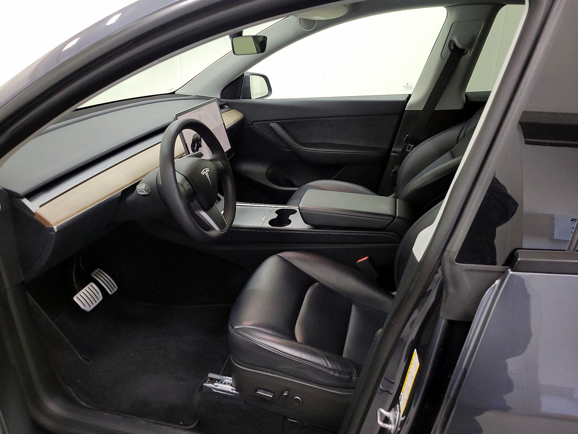 Thumbnail: 2022 Tesla Model Y - 11