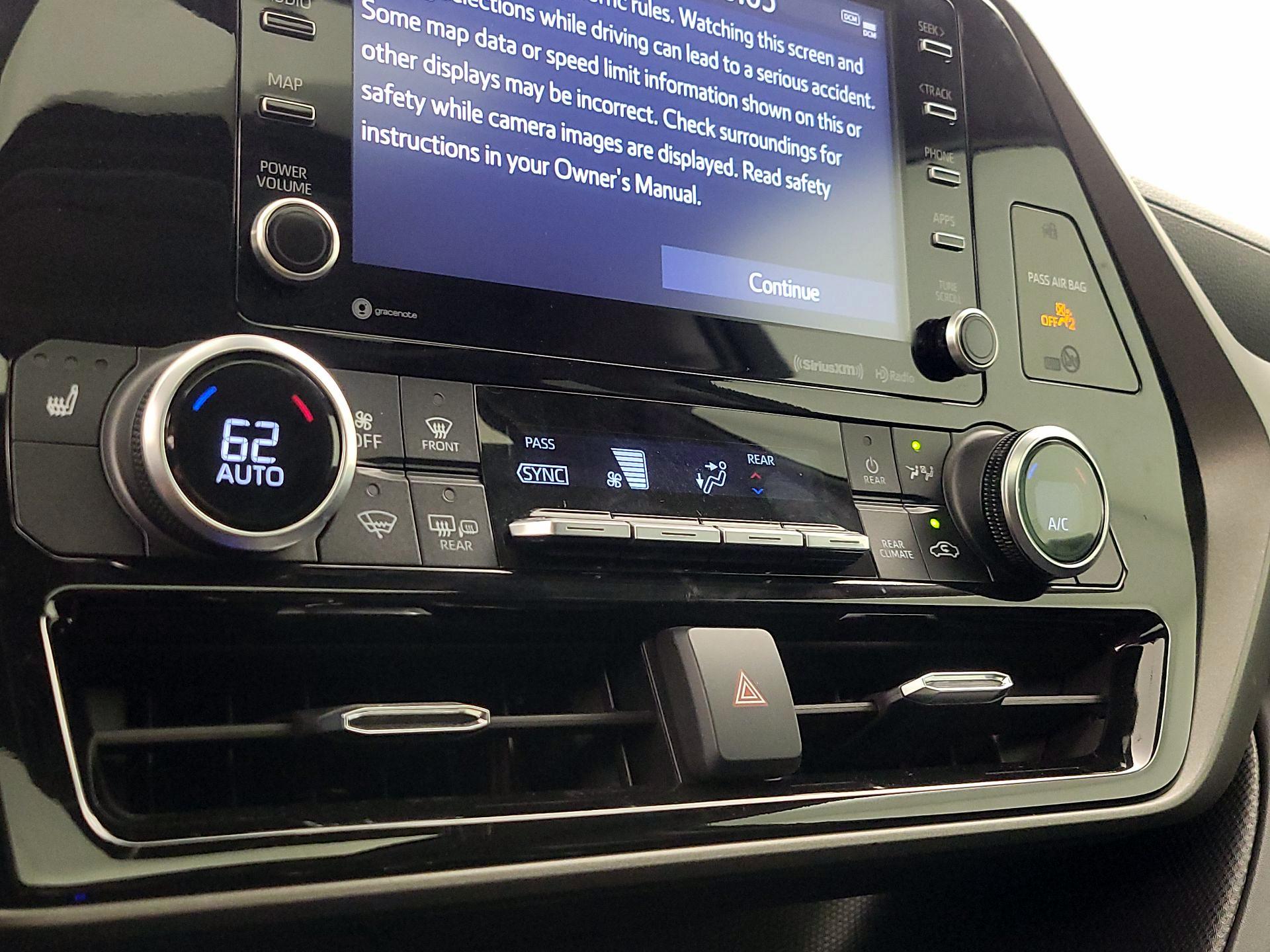 Thumbnail: 2021 Toyota Highlander - 17