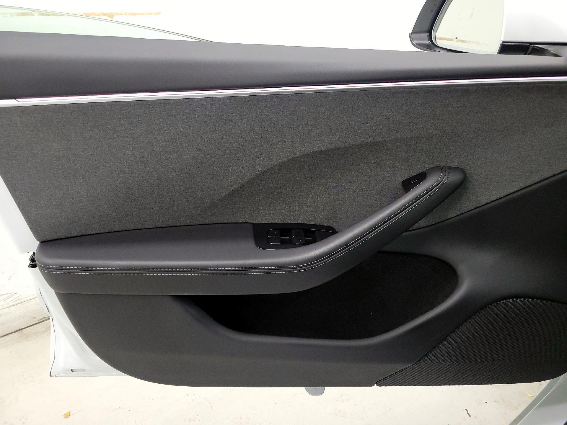 Thumbnail: 2024 Tesla Model 3 - 12