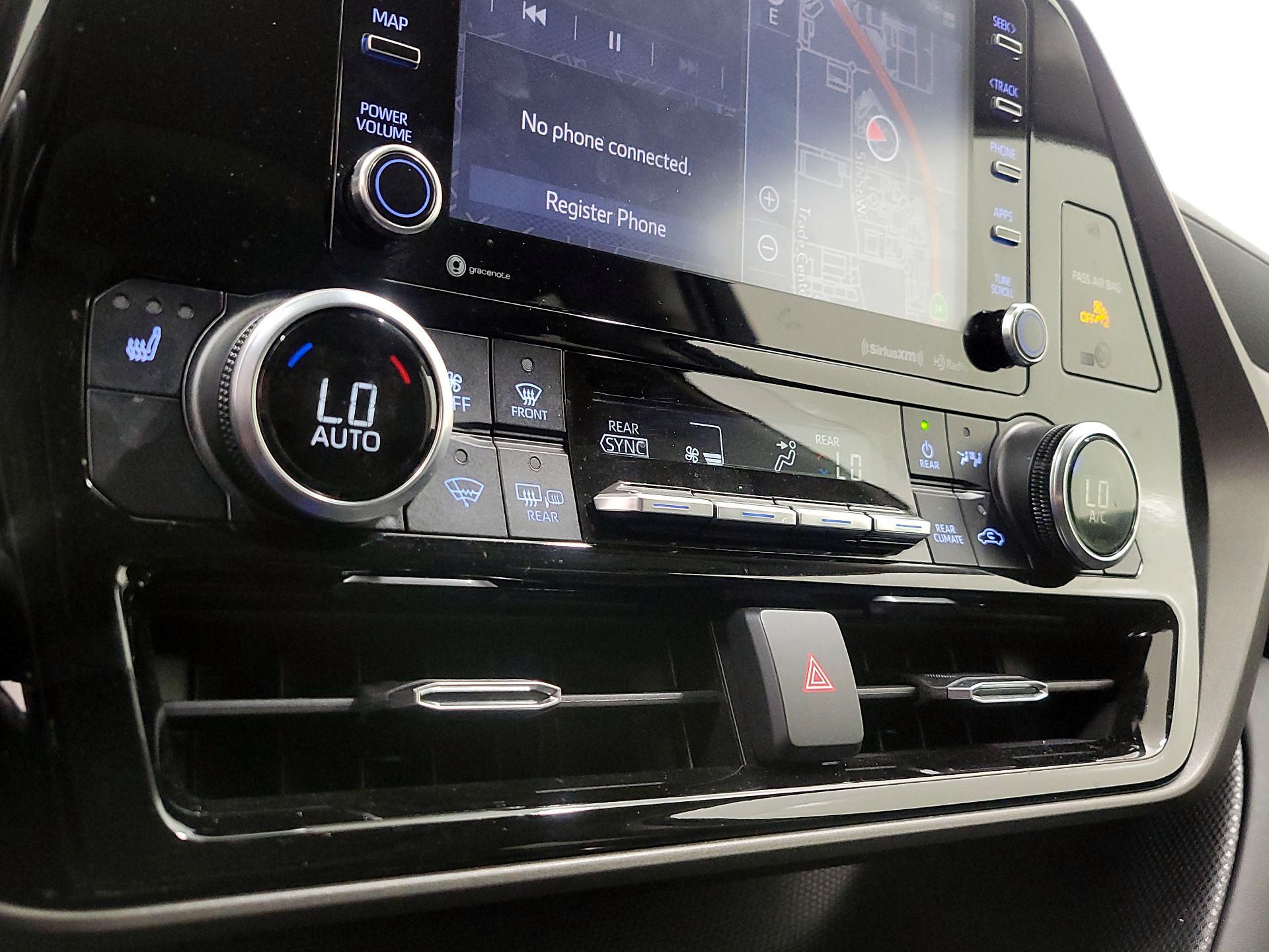 Thumbnail: 2022 Toyota Highlander - 17