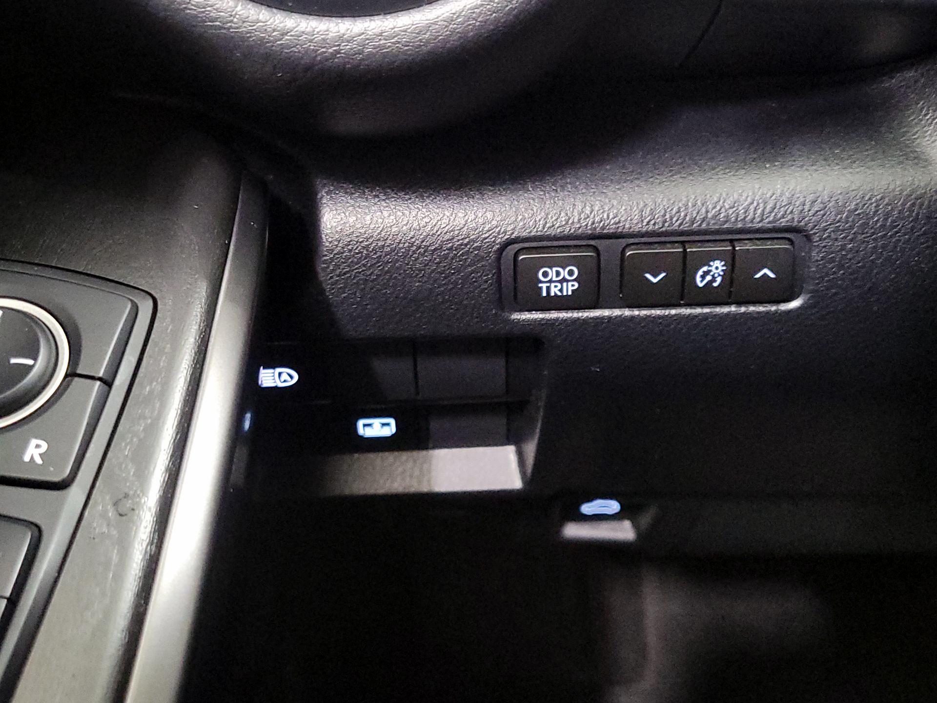 Thumbnail: 2023 Lexus IS - 13