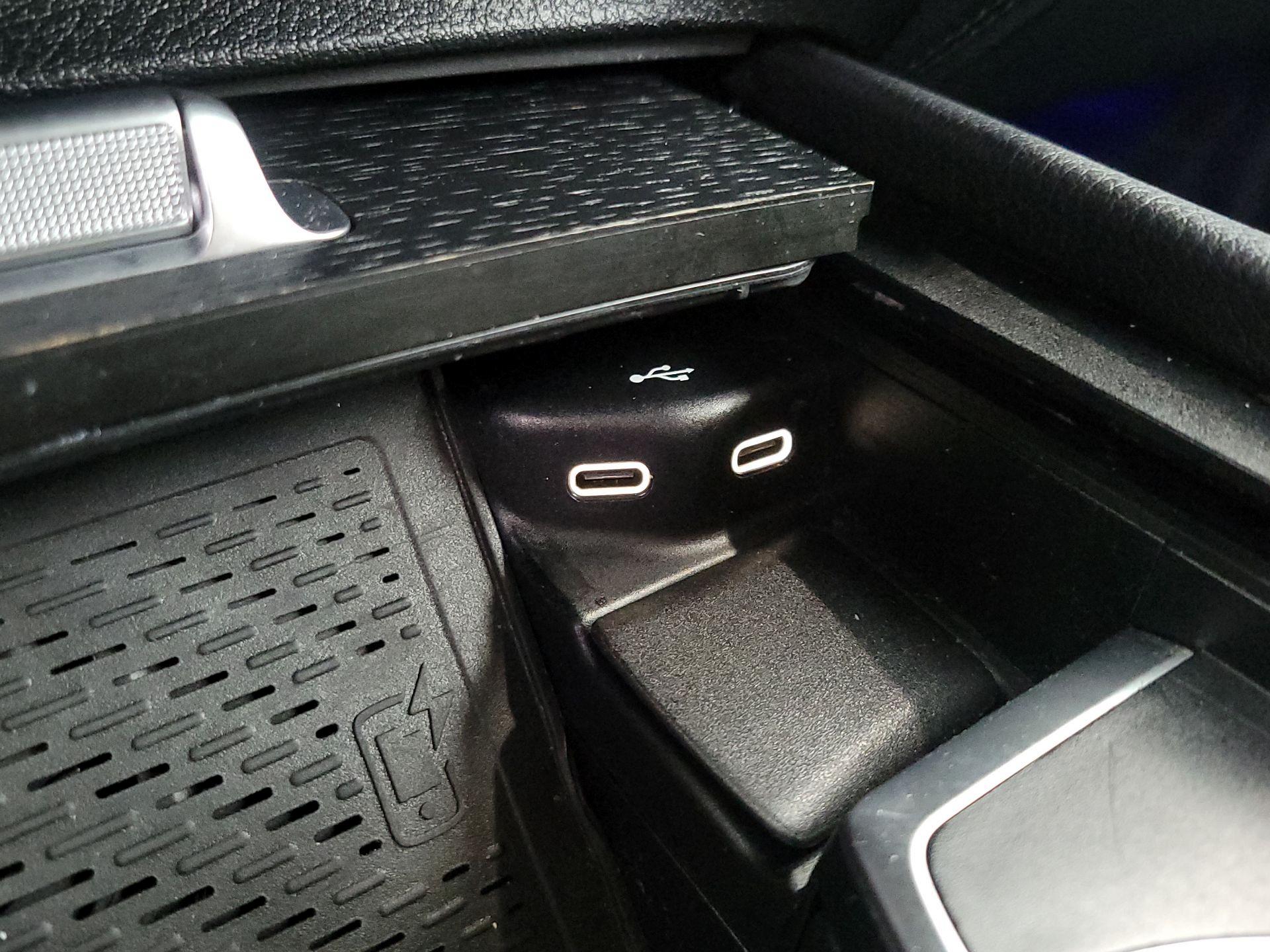 Thumbnail: 2024 Mercedes-Benz GLE - 18