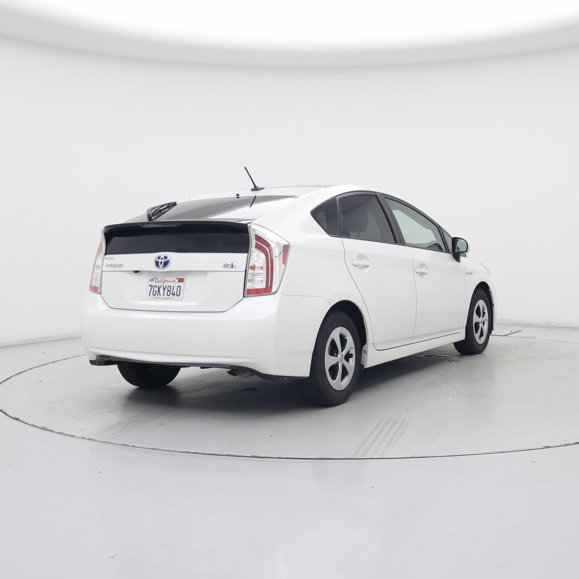 Thumbnail: 2014 Toyota Prius - 8