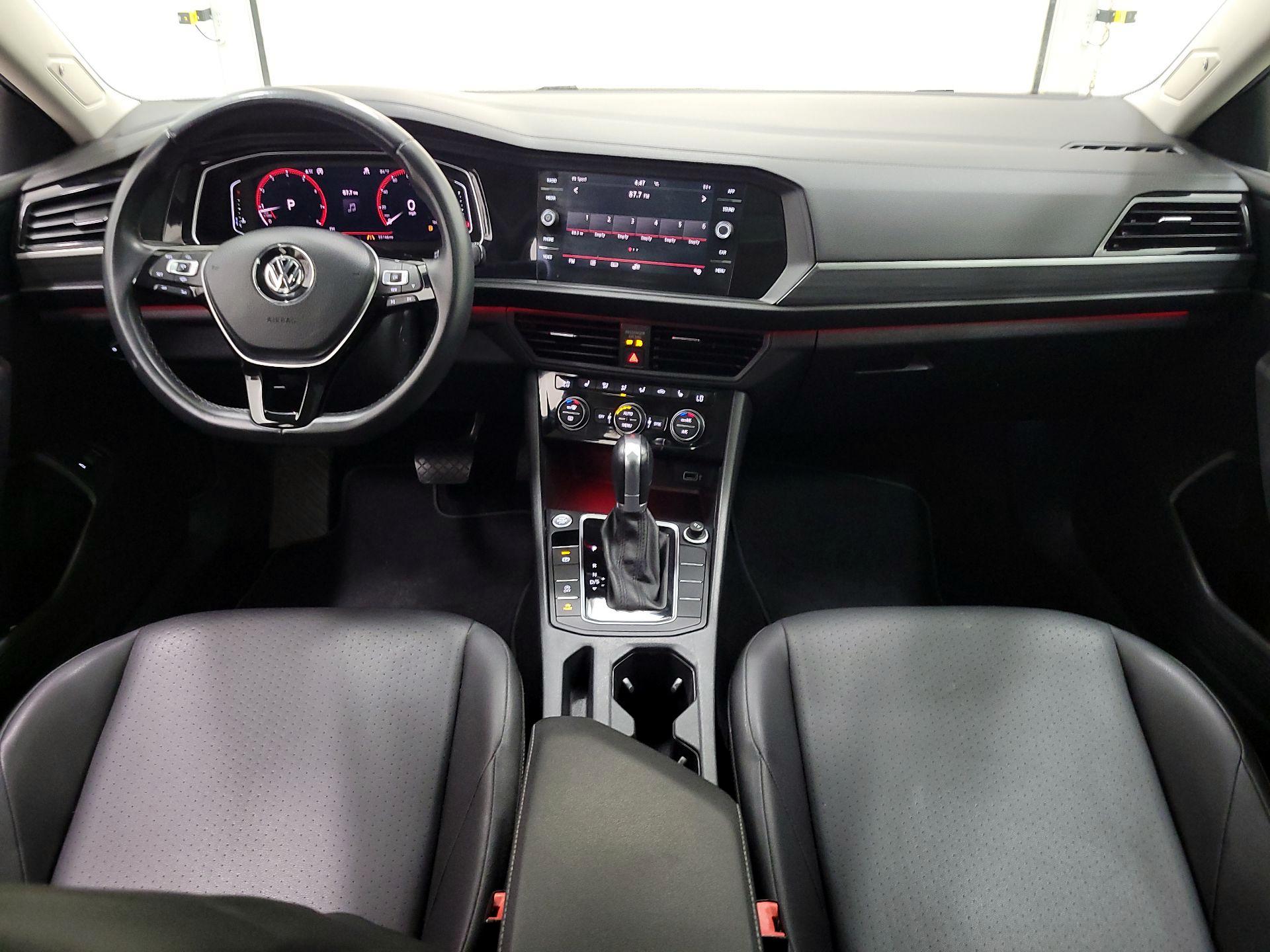 Thumbnail: 2019 Volkswagen Jetta - 9