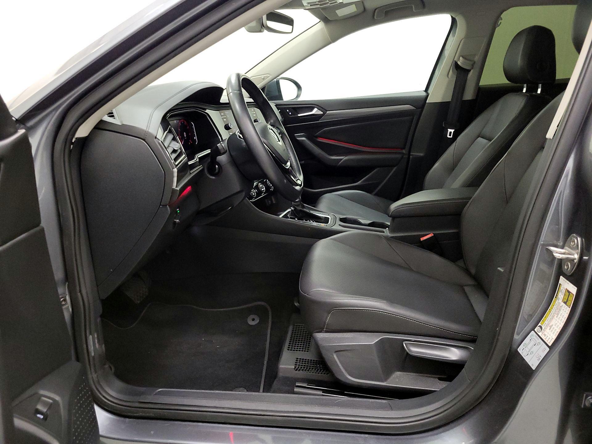 Thumbnail: 2019 Volkswagen Jetta - 11