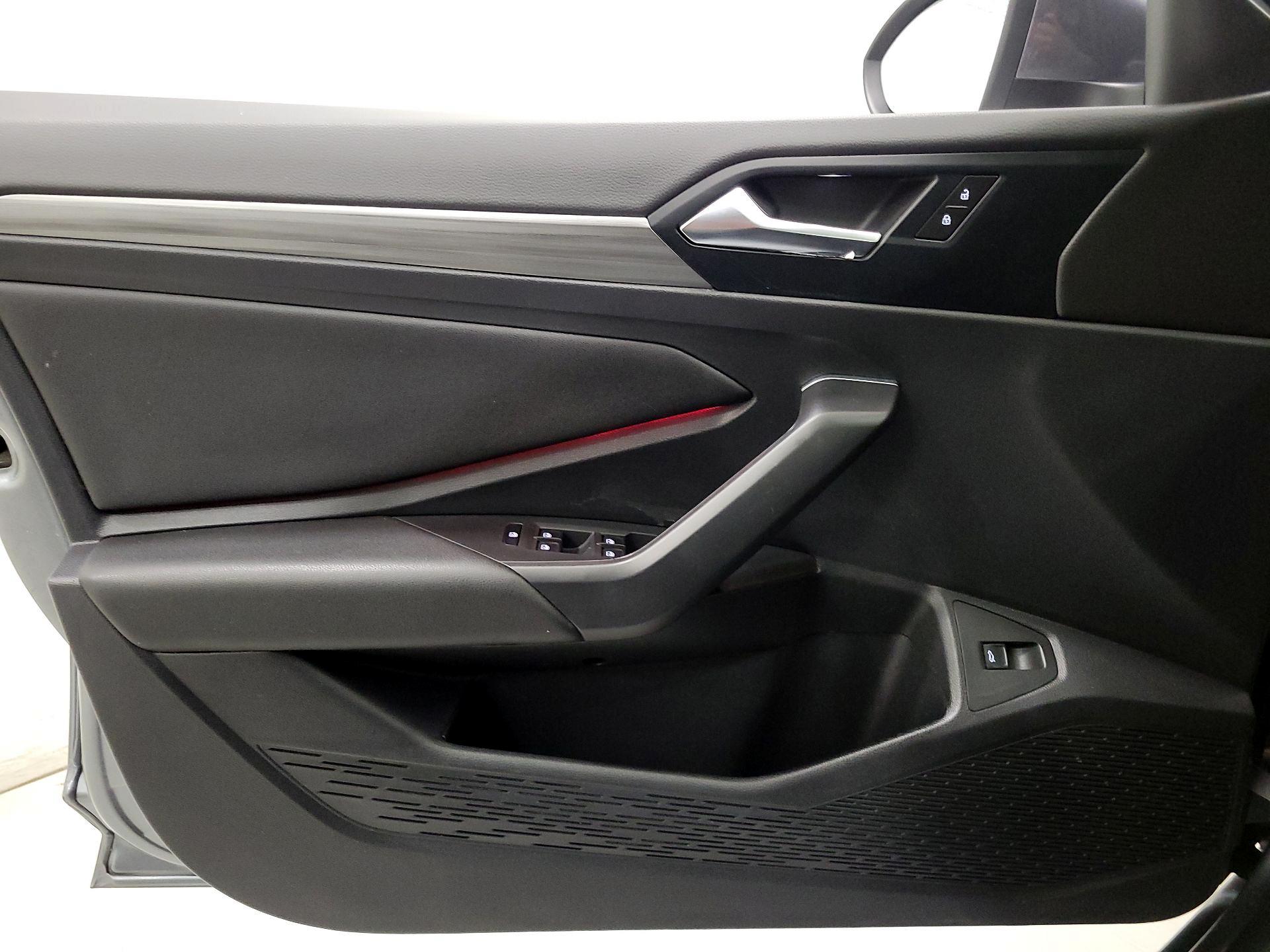 Thumbnail: 2019 Volkswagen Jetta - 12