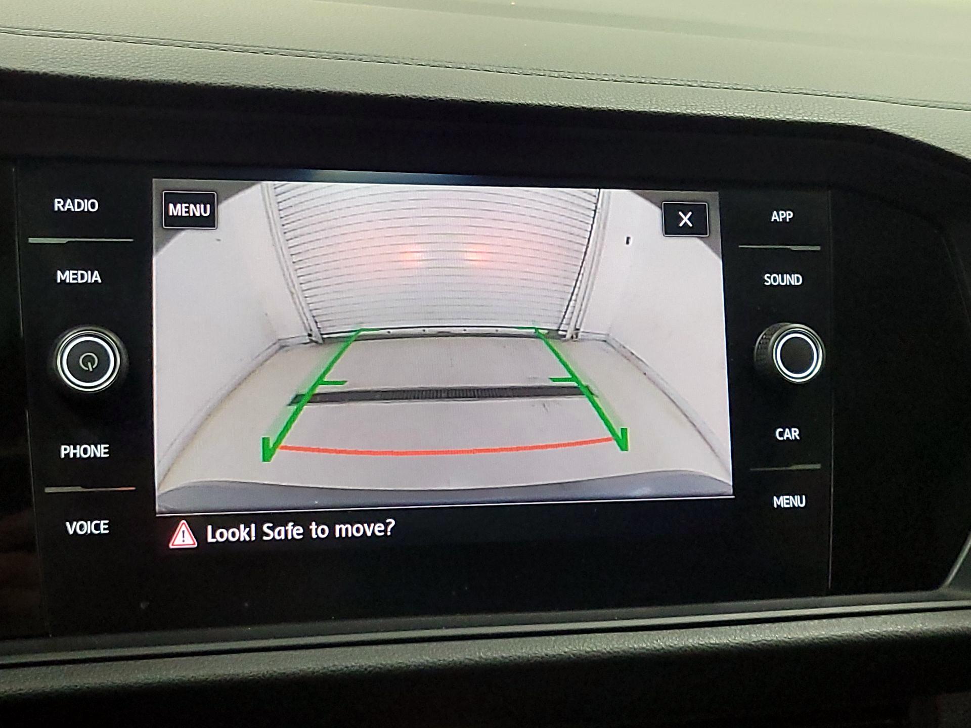 Thumbnail: 2019 Volkswagen Jetta - 14