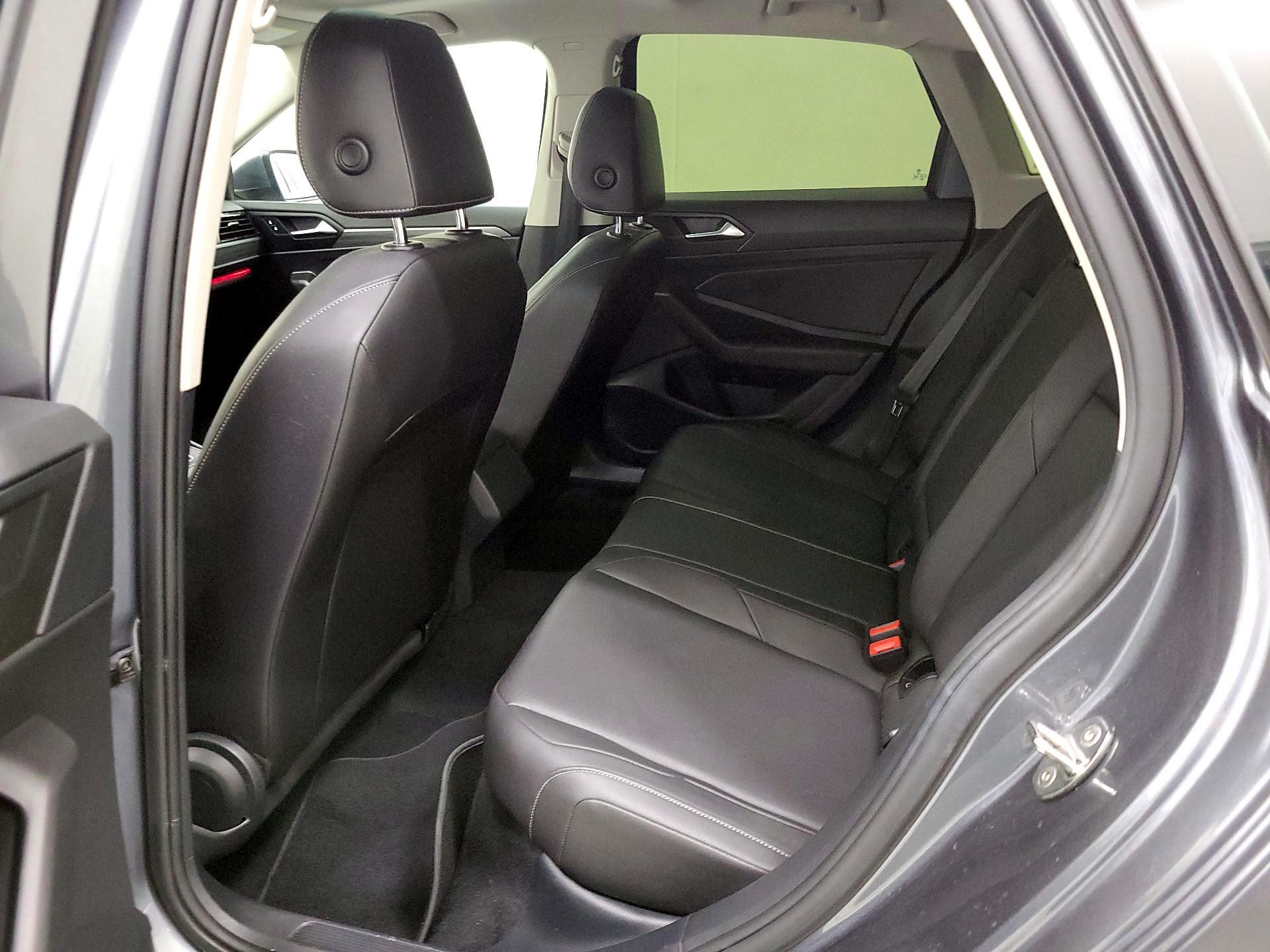 Thumbnail: 2019 Volkswagen Jetta - 20