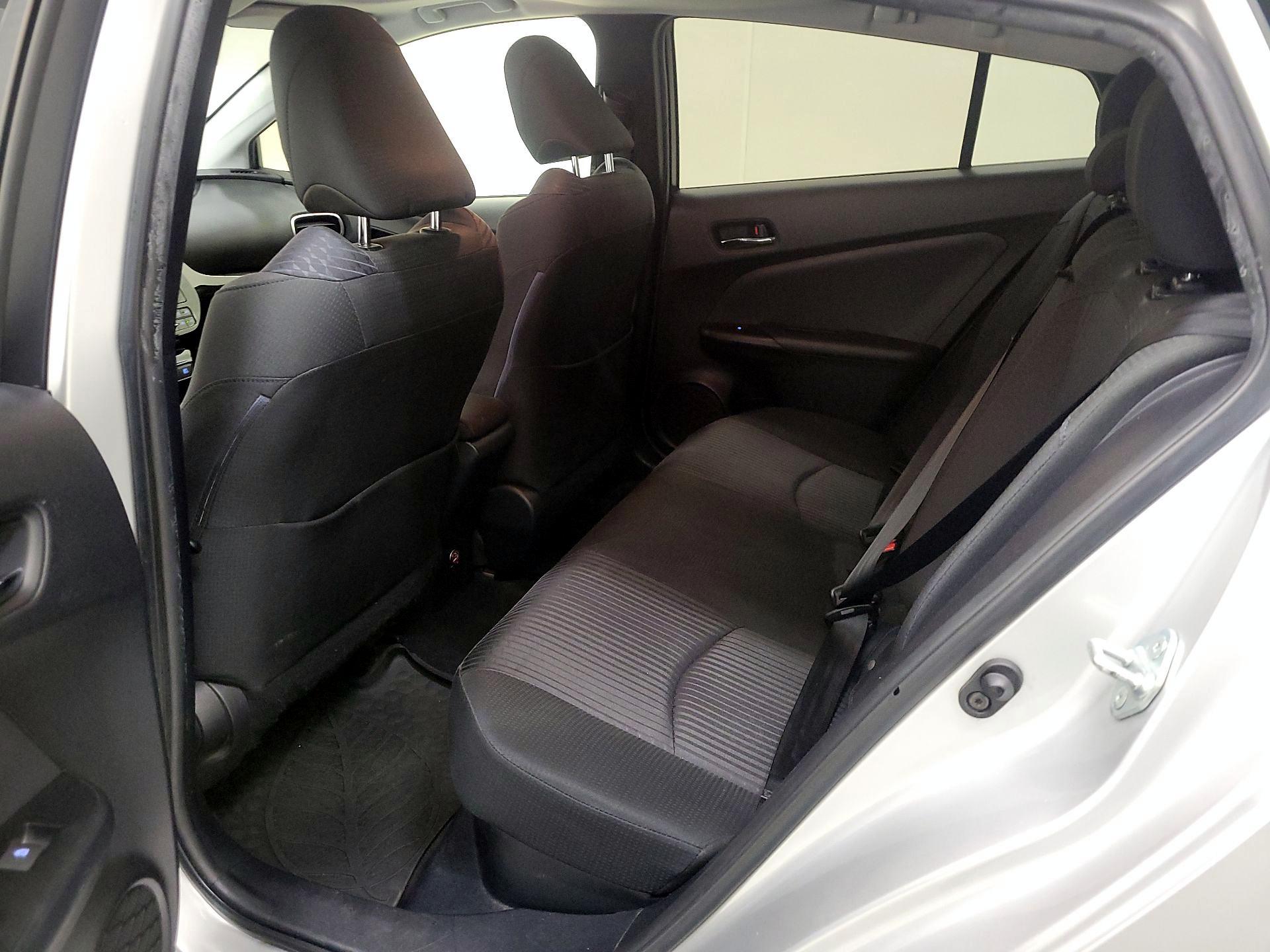 Thumbnail: 2017 Toyota Prius - 20