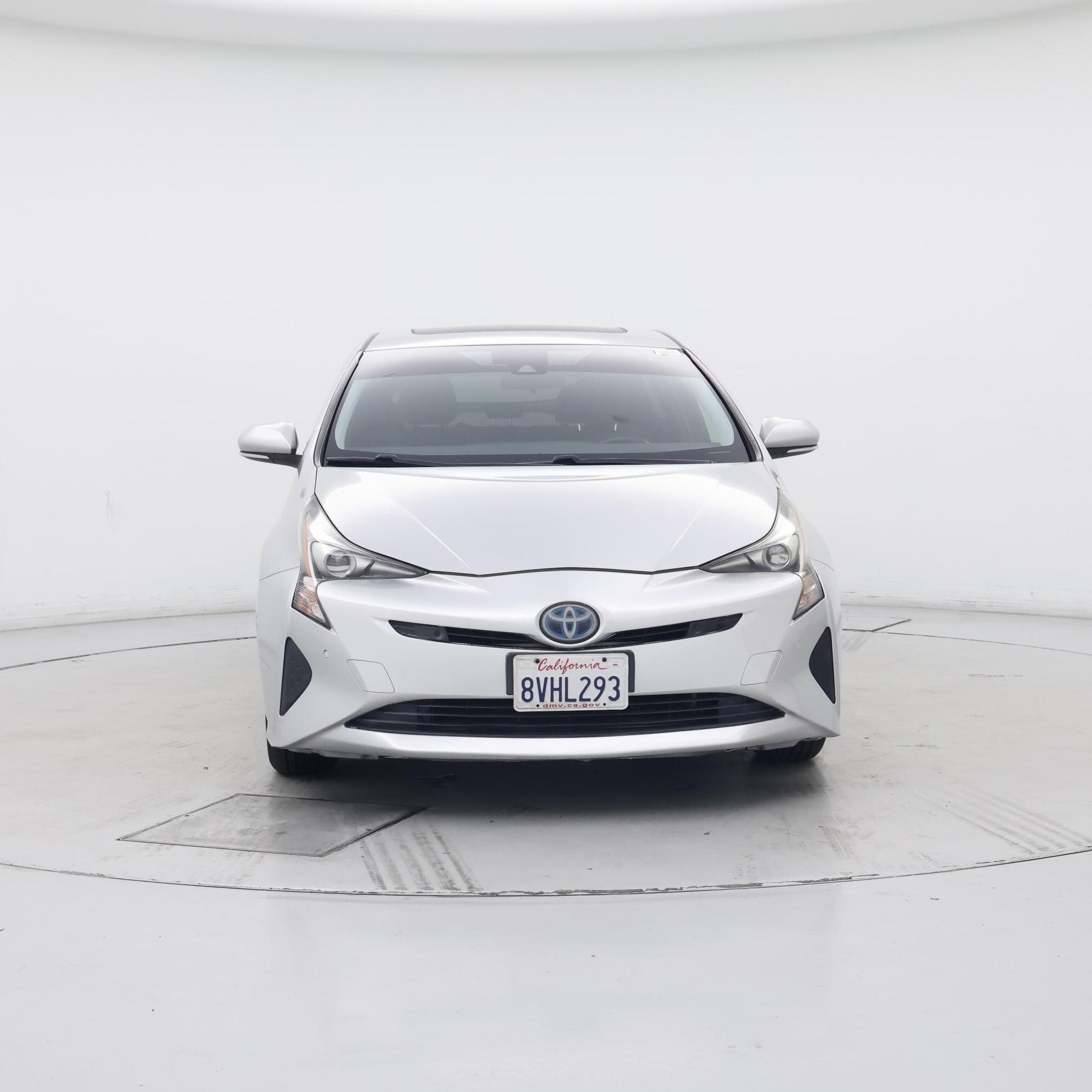 Thumbnail: 2017 Toyota Prius - 5