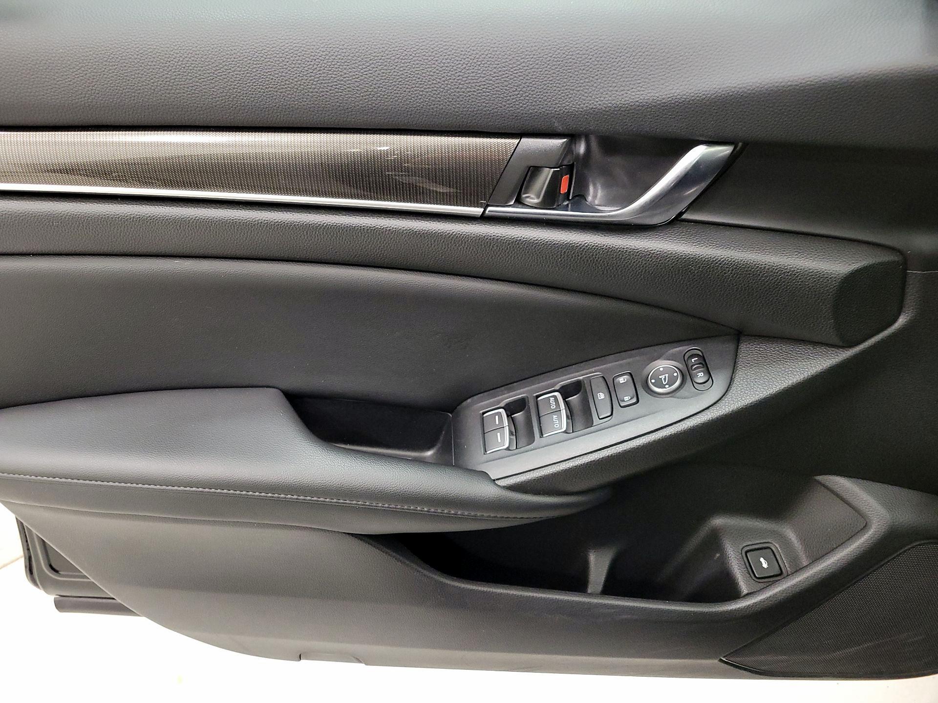 Thumbnail: 2022 Honda Accord - 12