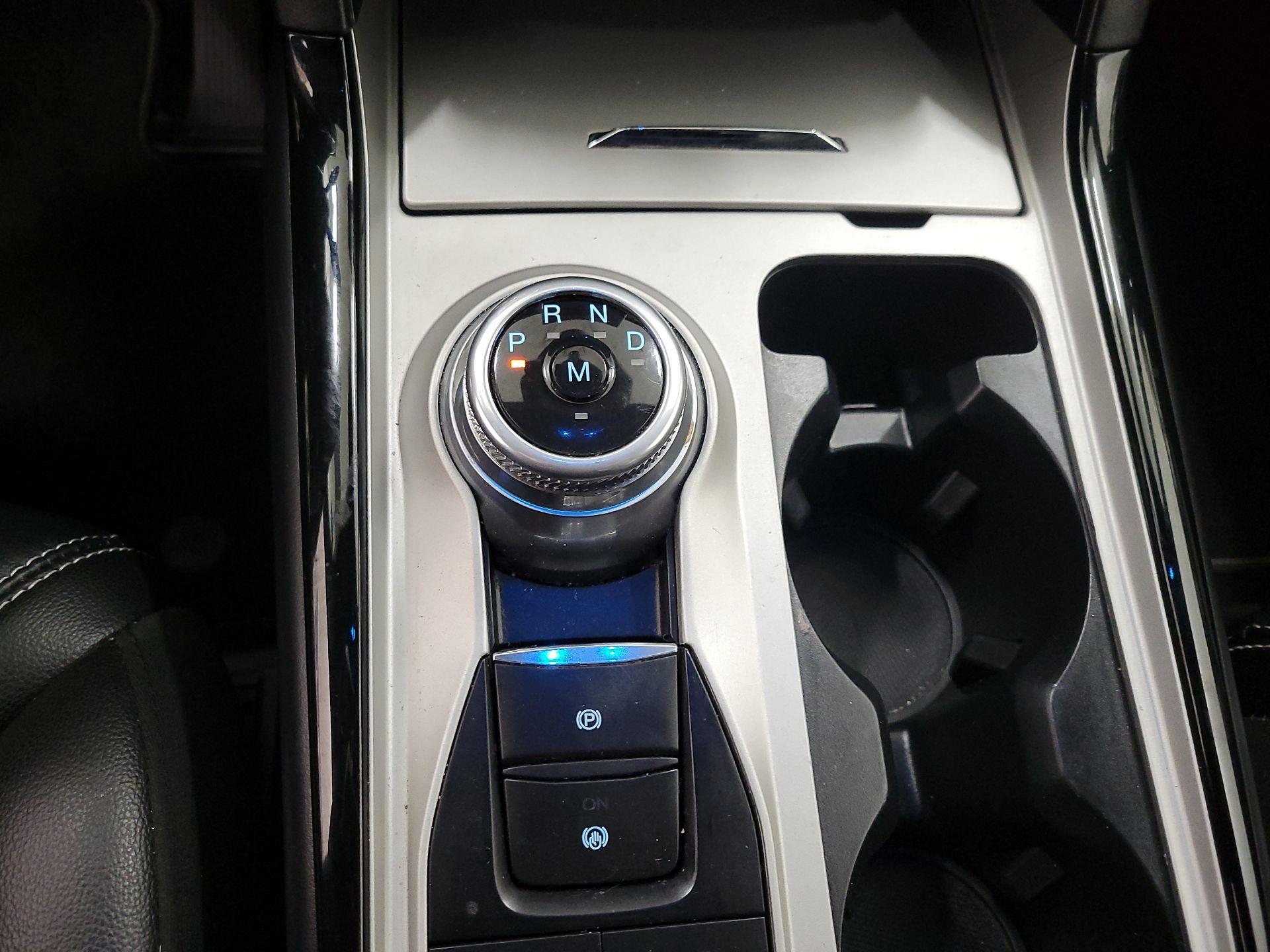 Thumbnail: 2022 Ford Explorer - 18