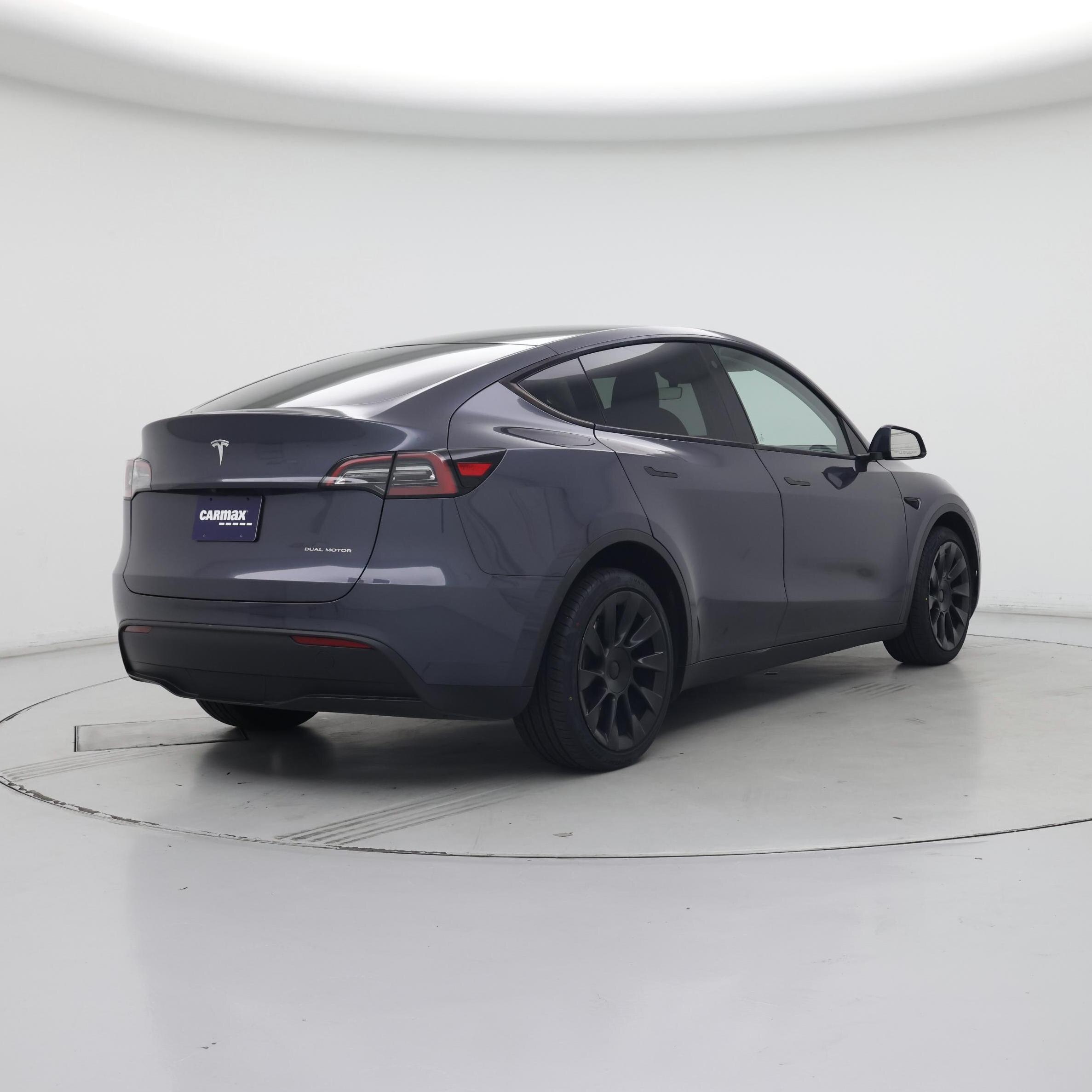 Thumbnail: 2023 Tesla Model Y - 8