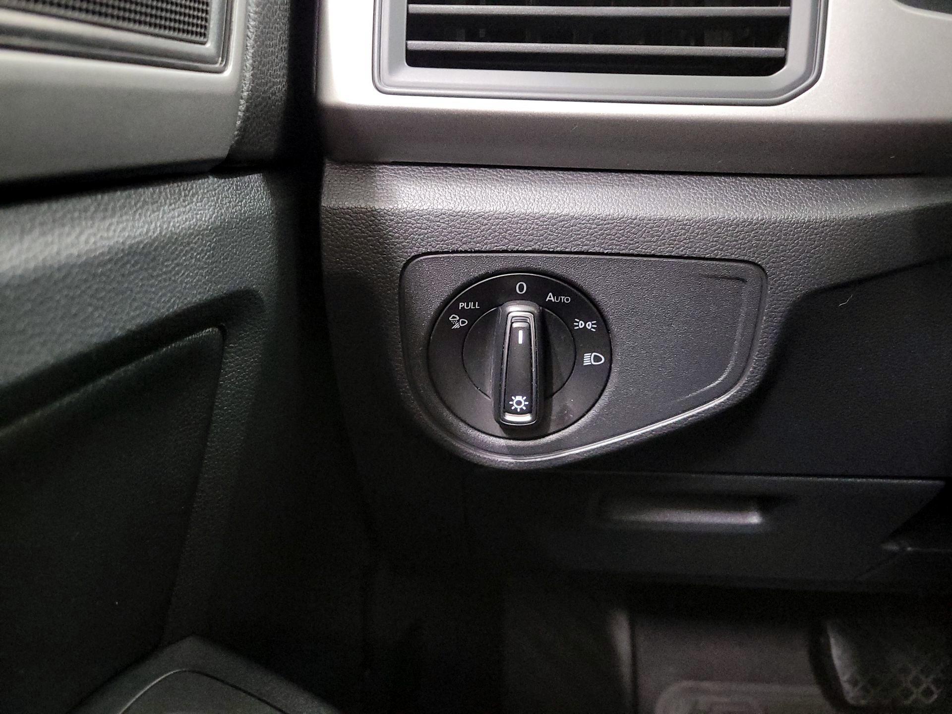 Thumbnail: 2020 Volkswagen Atlas - 13