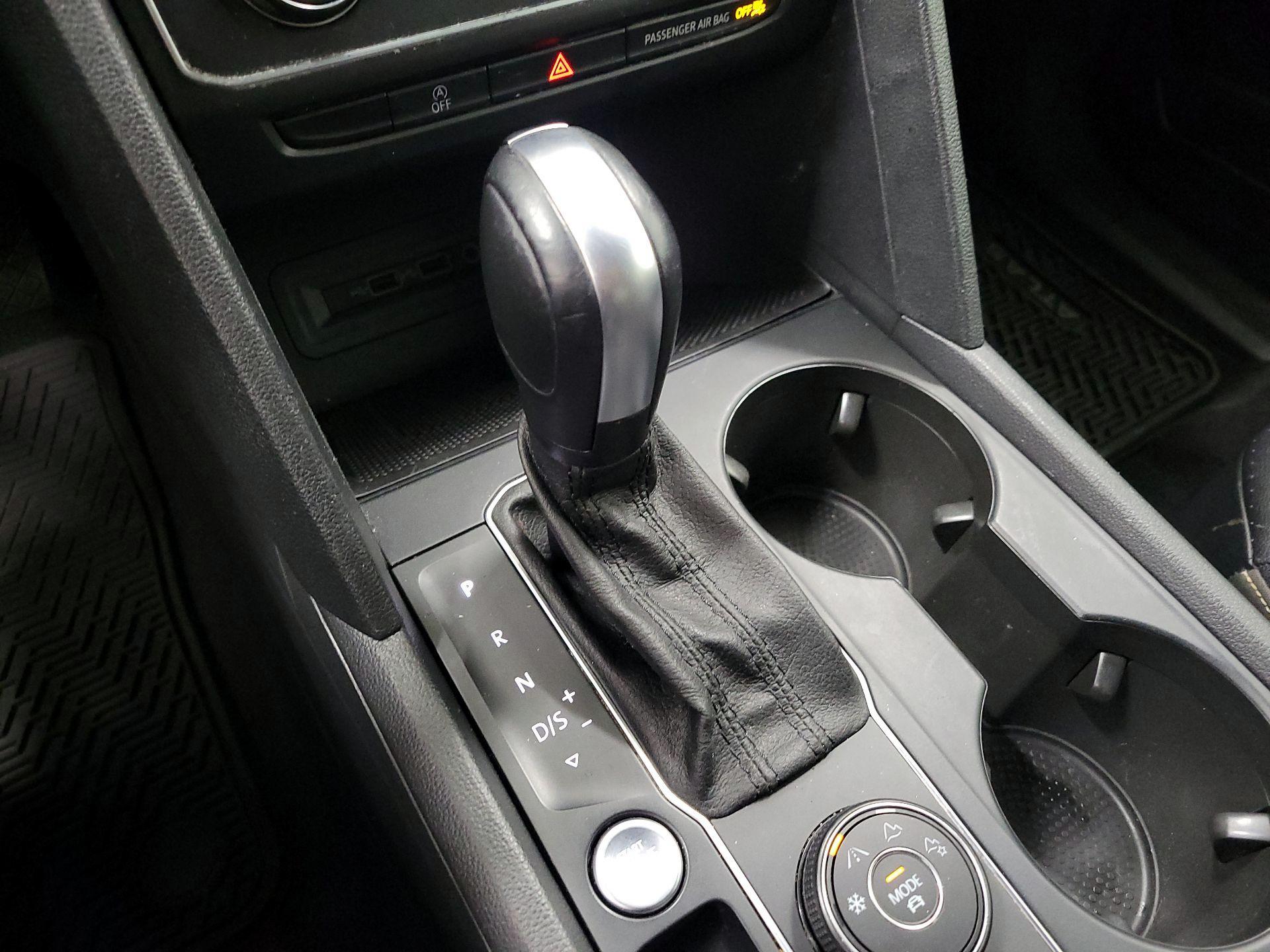 Thumbnail: 2020 Volkswagen Atlas - 17