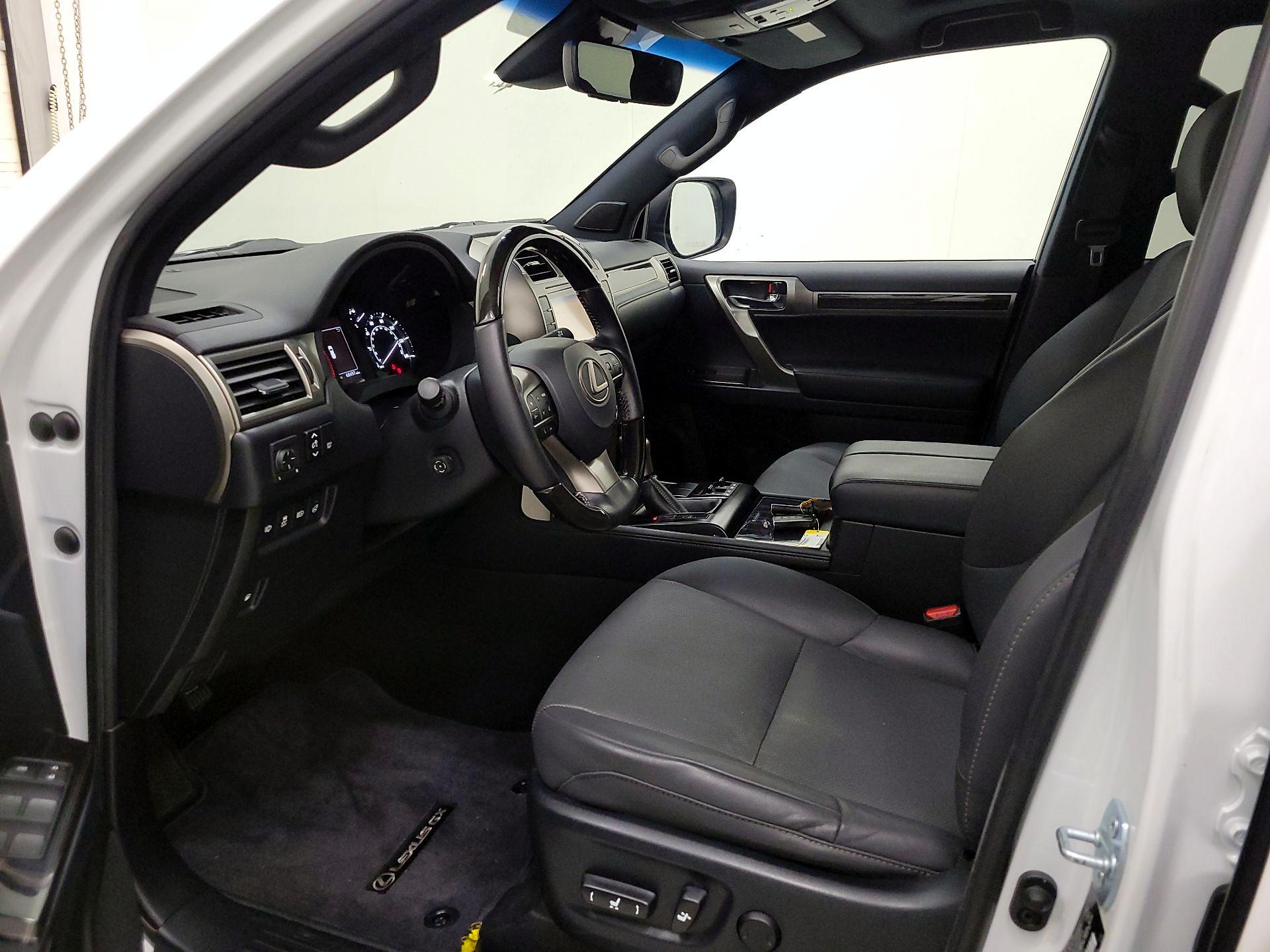 Thumbnail: 2021 Lexus GX - 11