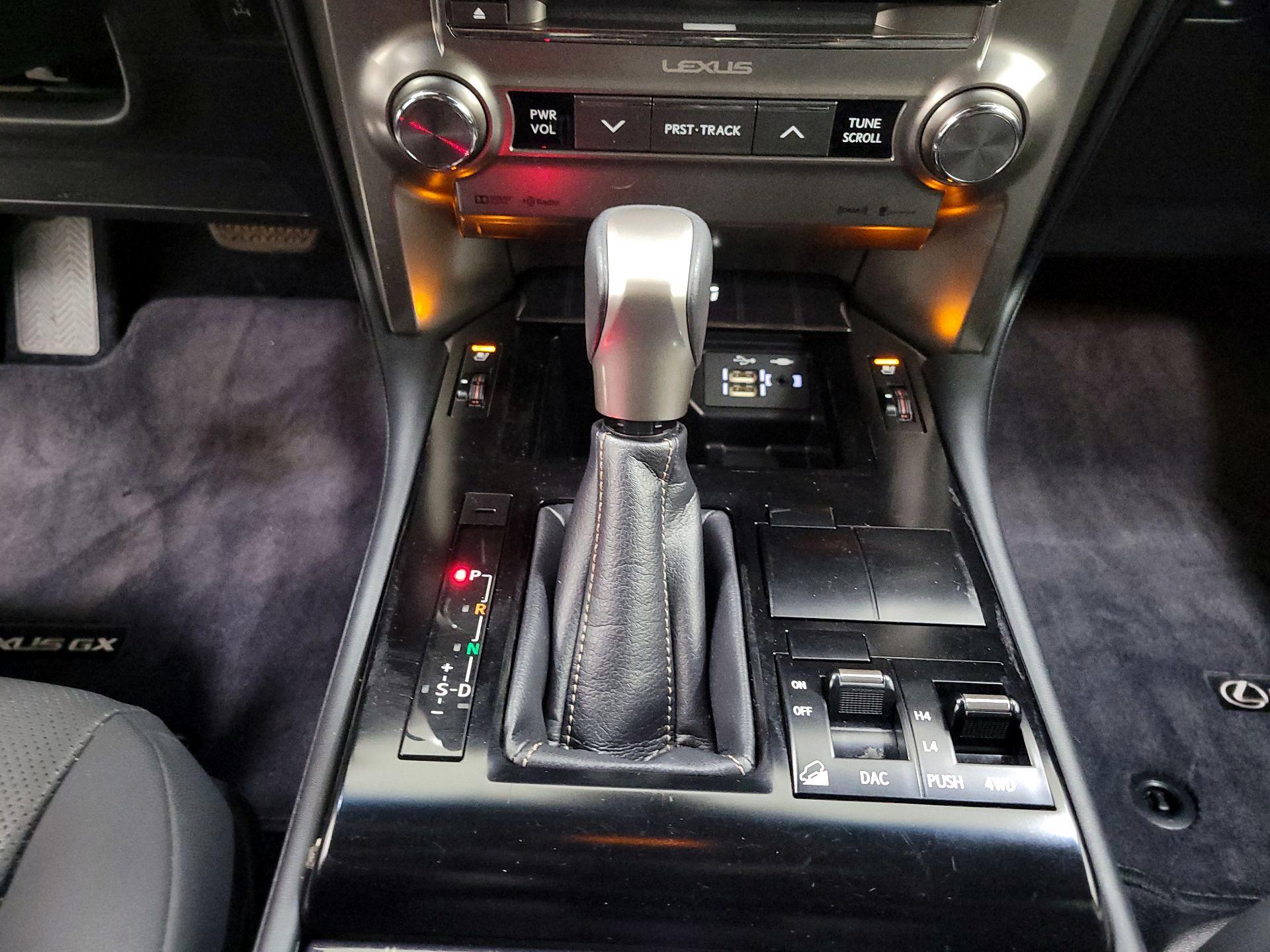 Thumbnail: 2021 Lexus GX - 18