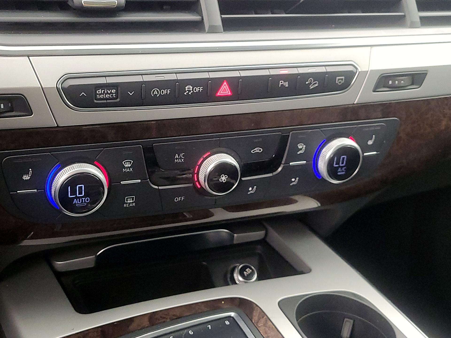 Thumbnail: 2019 Audi Q7 - 17