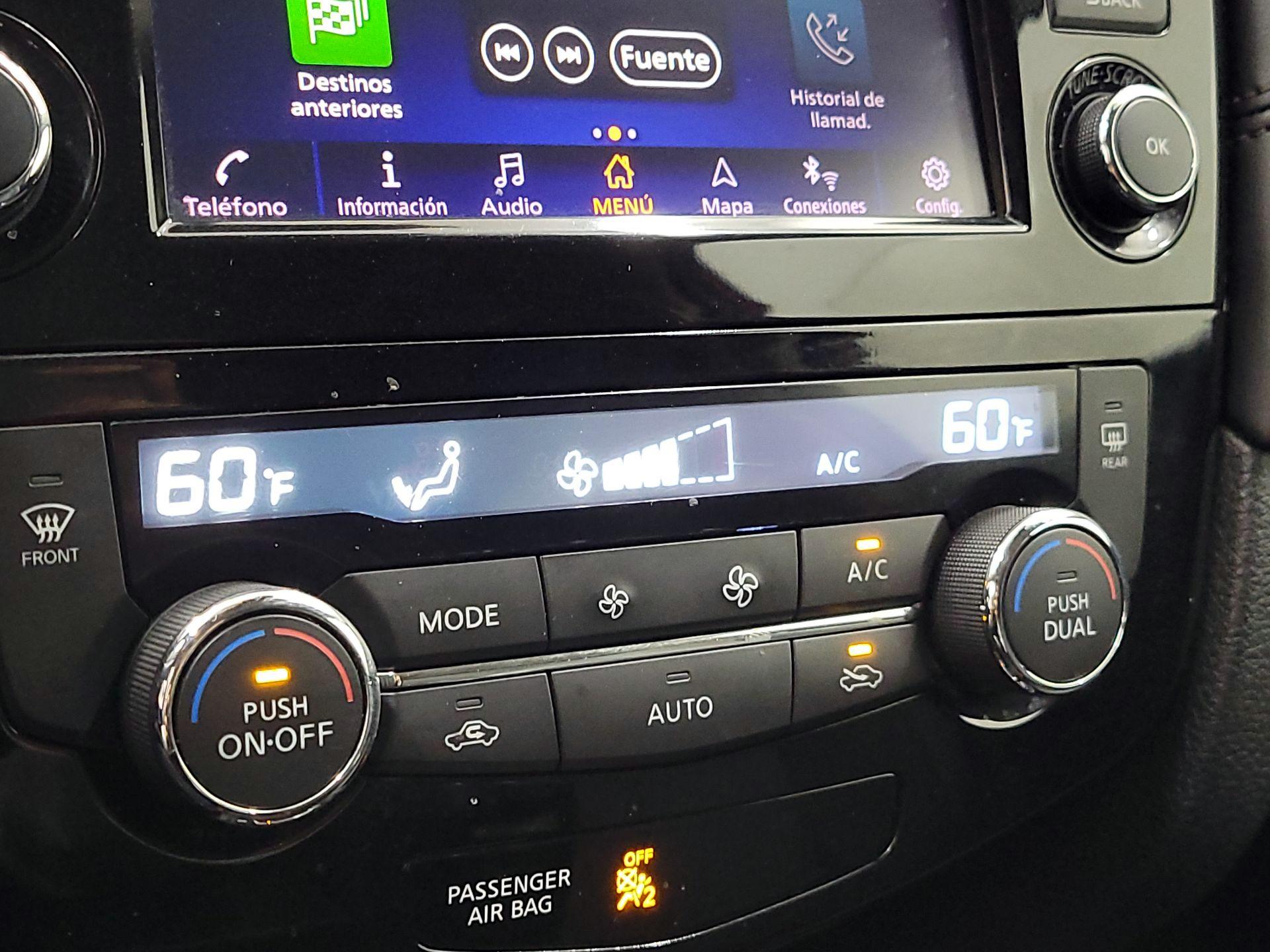 Thumbnail: 2018 Nissan Rogue - 17