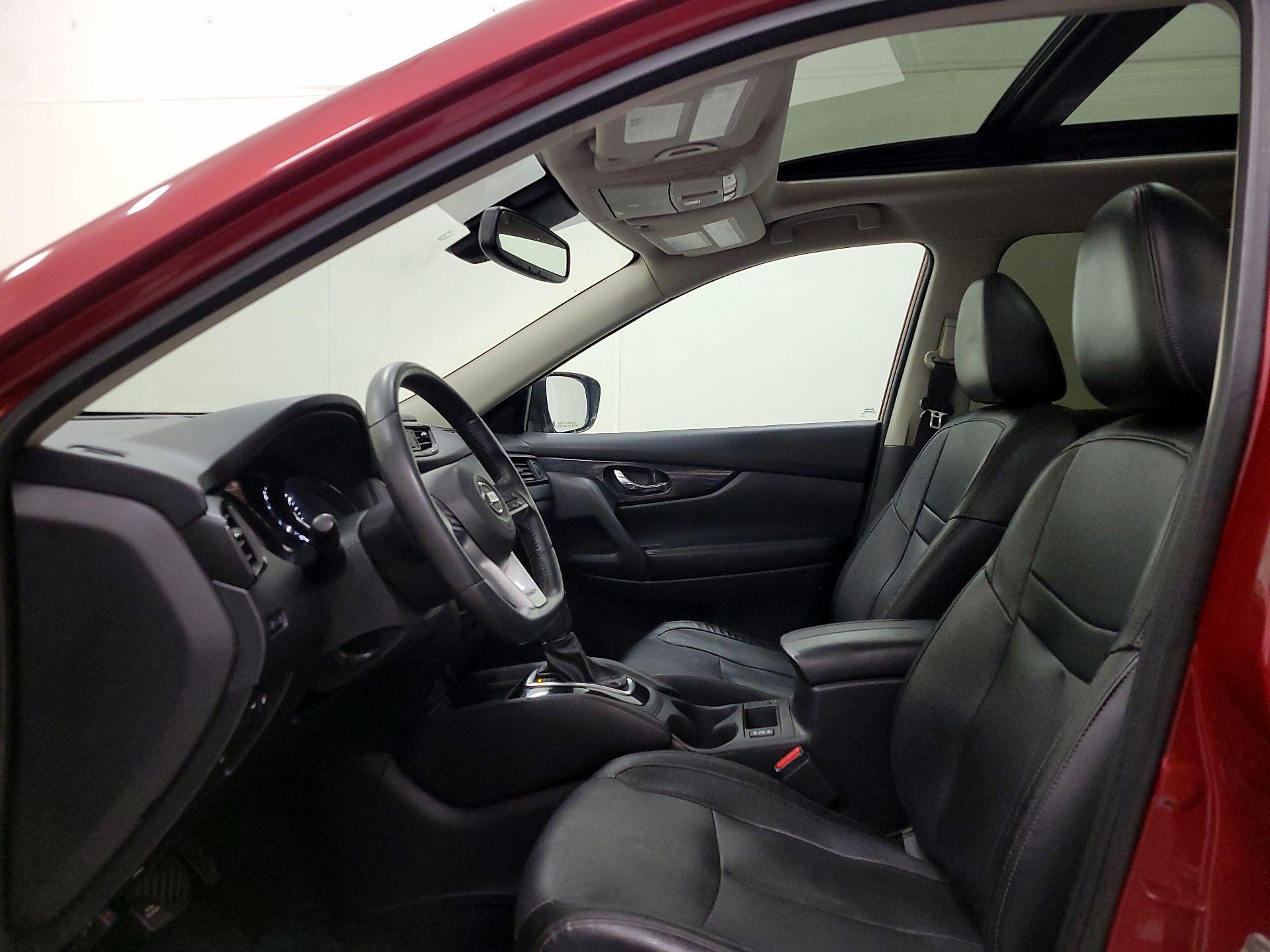 Thumbnail: 2018 Nissan Rogue - 20