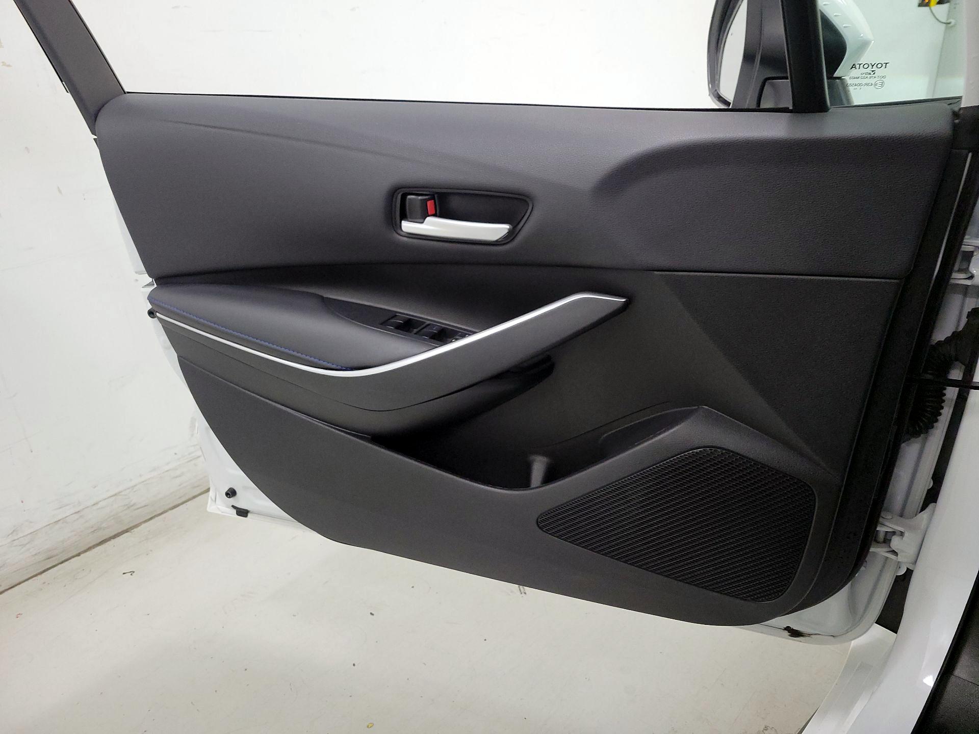 Thumbnail: 2022 Toyota Corolla - 12