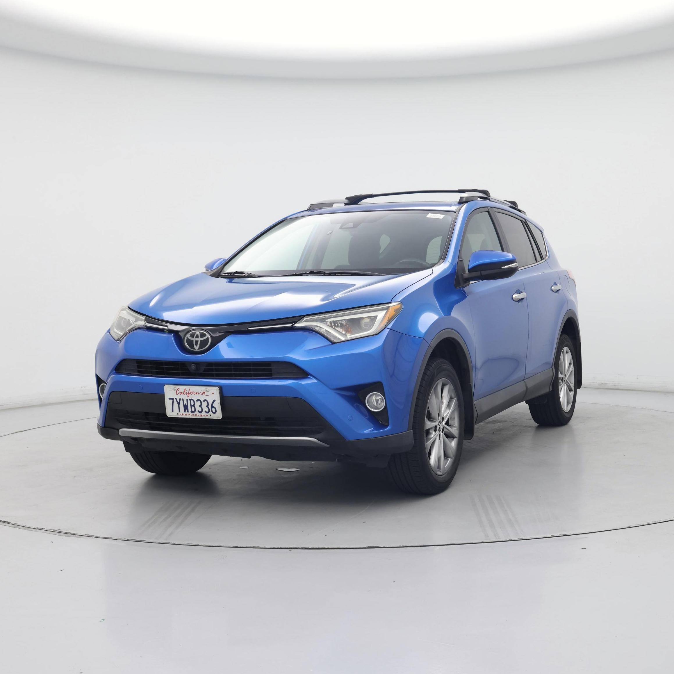 Thumbnail: 2017 Toyota RAV4 - 4